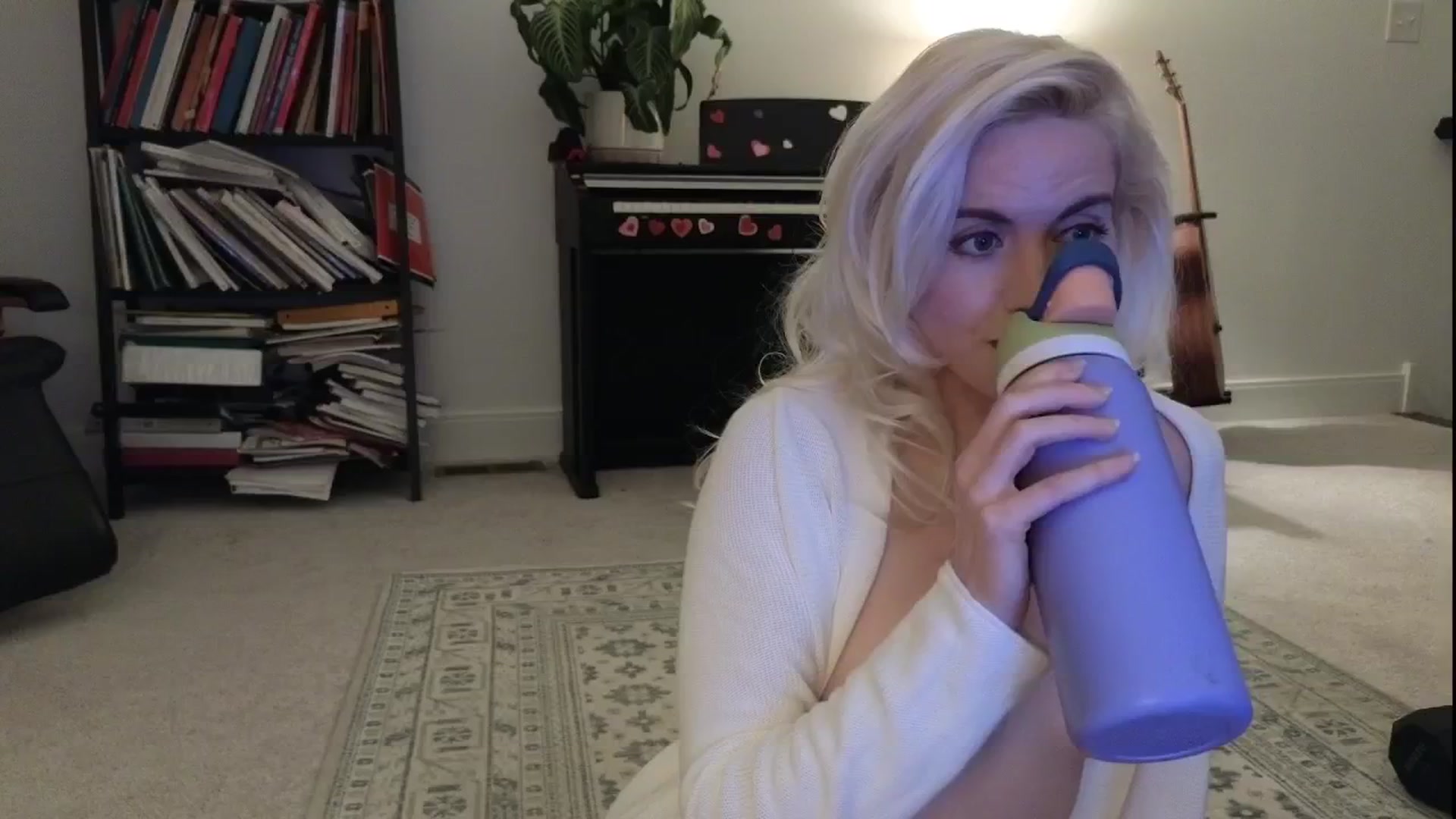 Gallery image thumbnail from GiaGeorge25's myfreecams stream on, 12/01/2024, 04:10 image 16 of 20