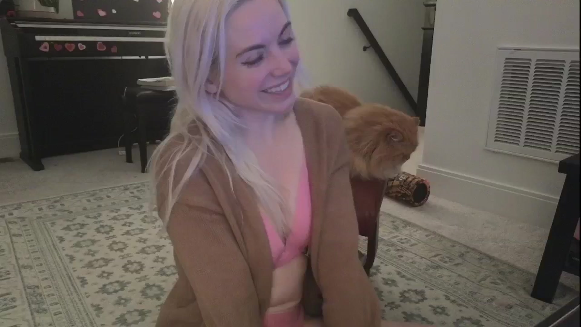 Gallery image thumbnail from GiaGeorge25's myfreecams stream on, 12/05/2024, 23:32 image 15 of 20