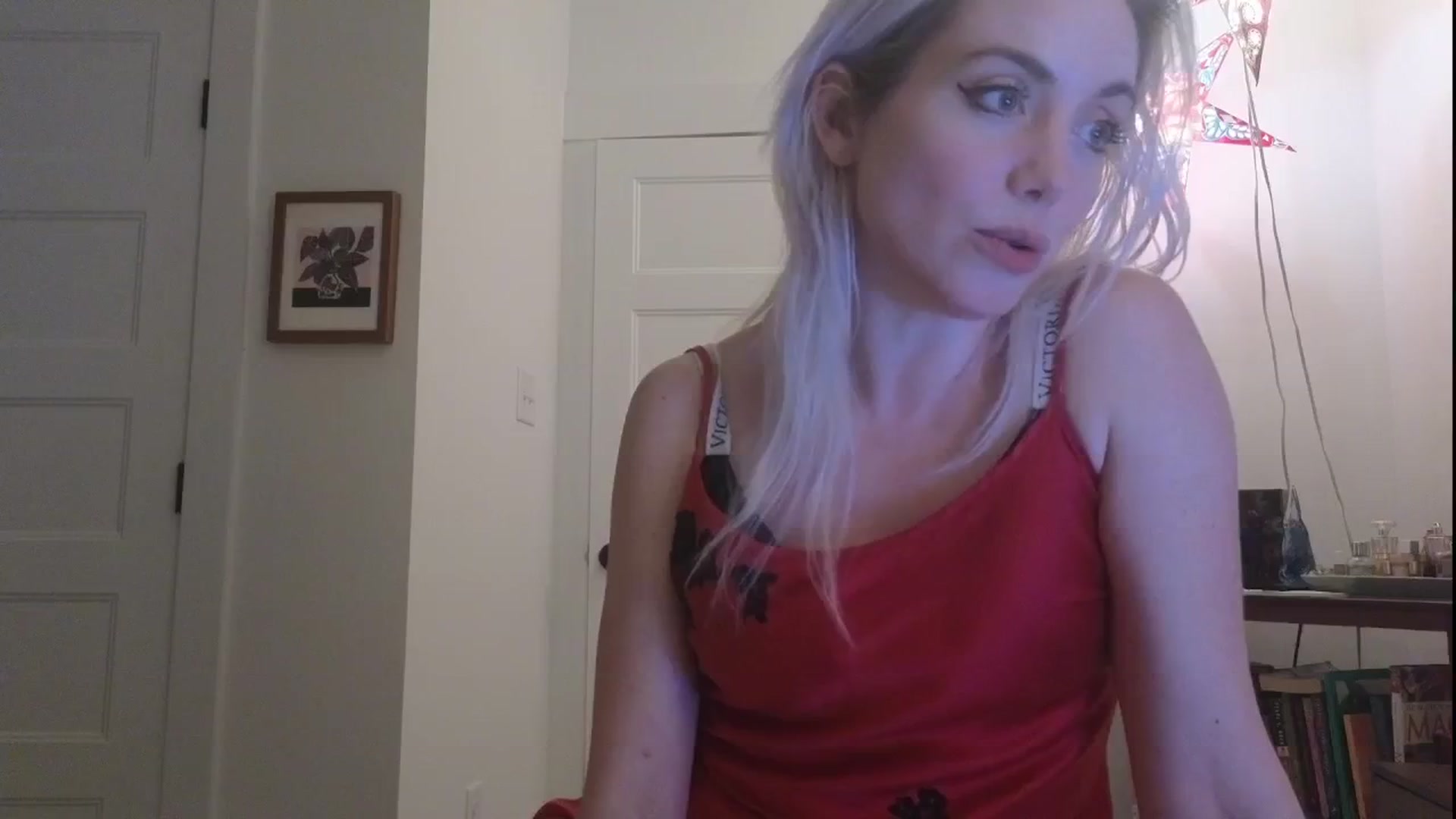 Gallery image thumbnail from GiaGeorge25's myfreecams stream on, 02/19/2025, 02:09 image 12 of 20