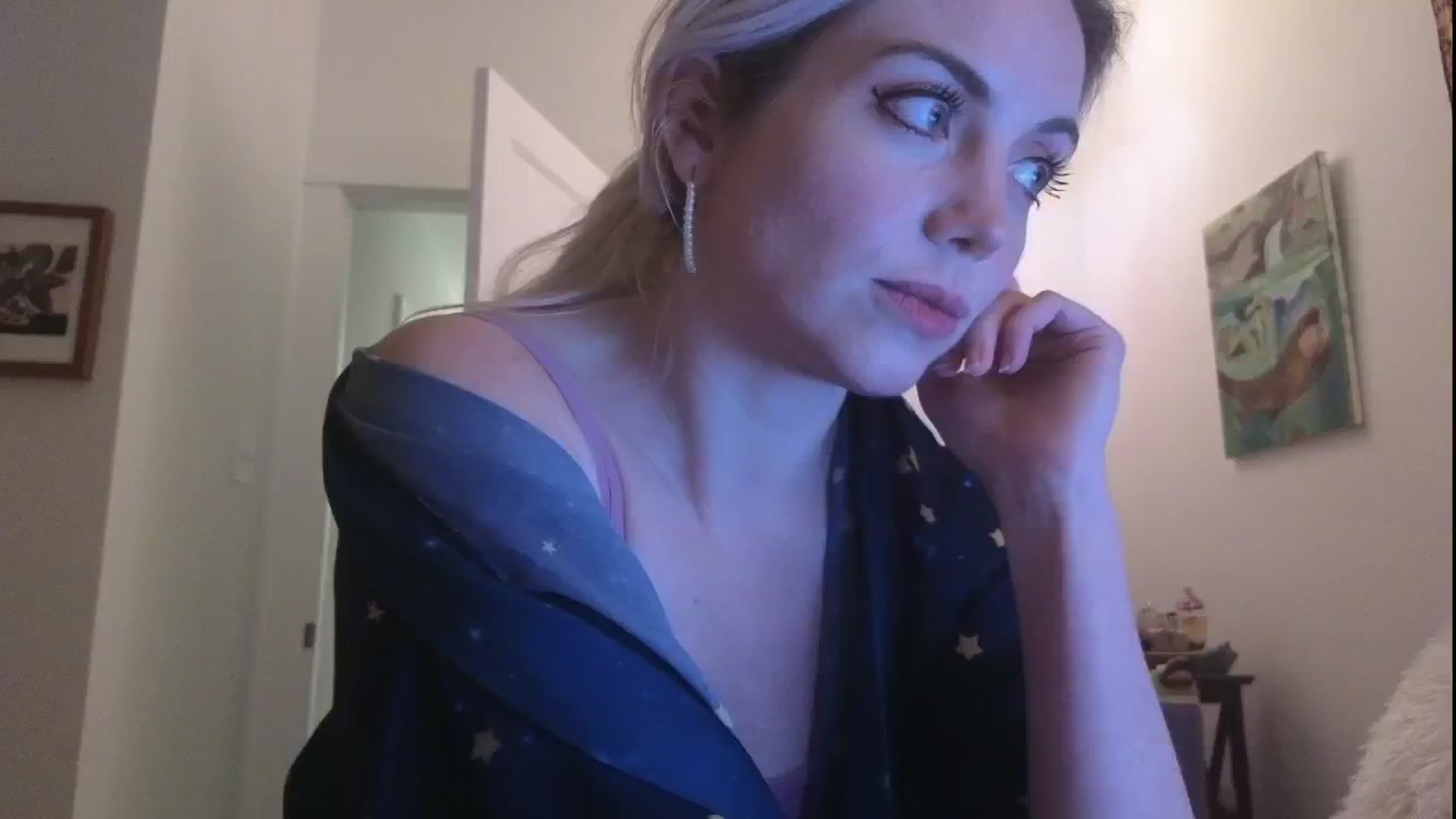 Gallery image thumbnail from GiaGeorge25's myfreecams stream on, 02/20/2025, 03:59 image 3 of 20