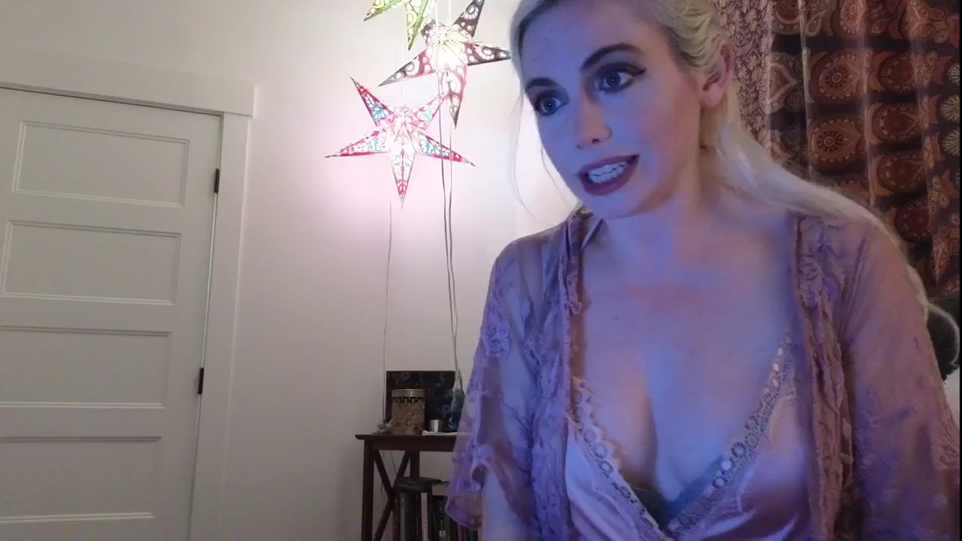 Gallery image thumbnail from GiaGeorge25's myfreecams stream on, 04/09/2025, 24:38 image 17 of 20
