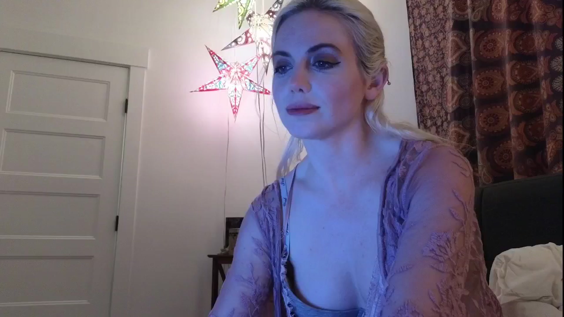 Gallery image thumbnail from GiaGeorge25's myfreecams stream on, 04/09/2025, 24:38 image 14 of 20
