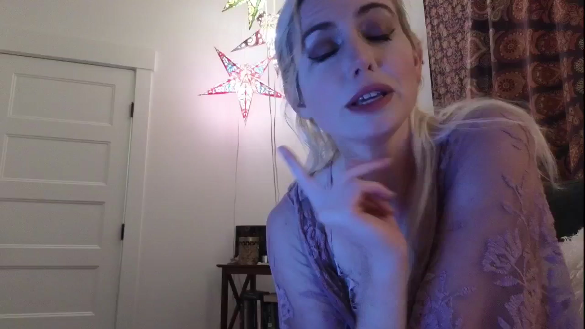 Gallery image thumbnail from GiaGeorge25's myfreecams stream on, 04/09/2025, 24:38 image 18 of 20