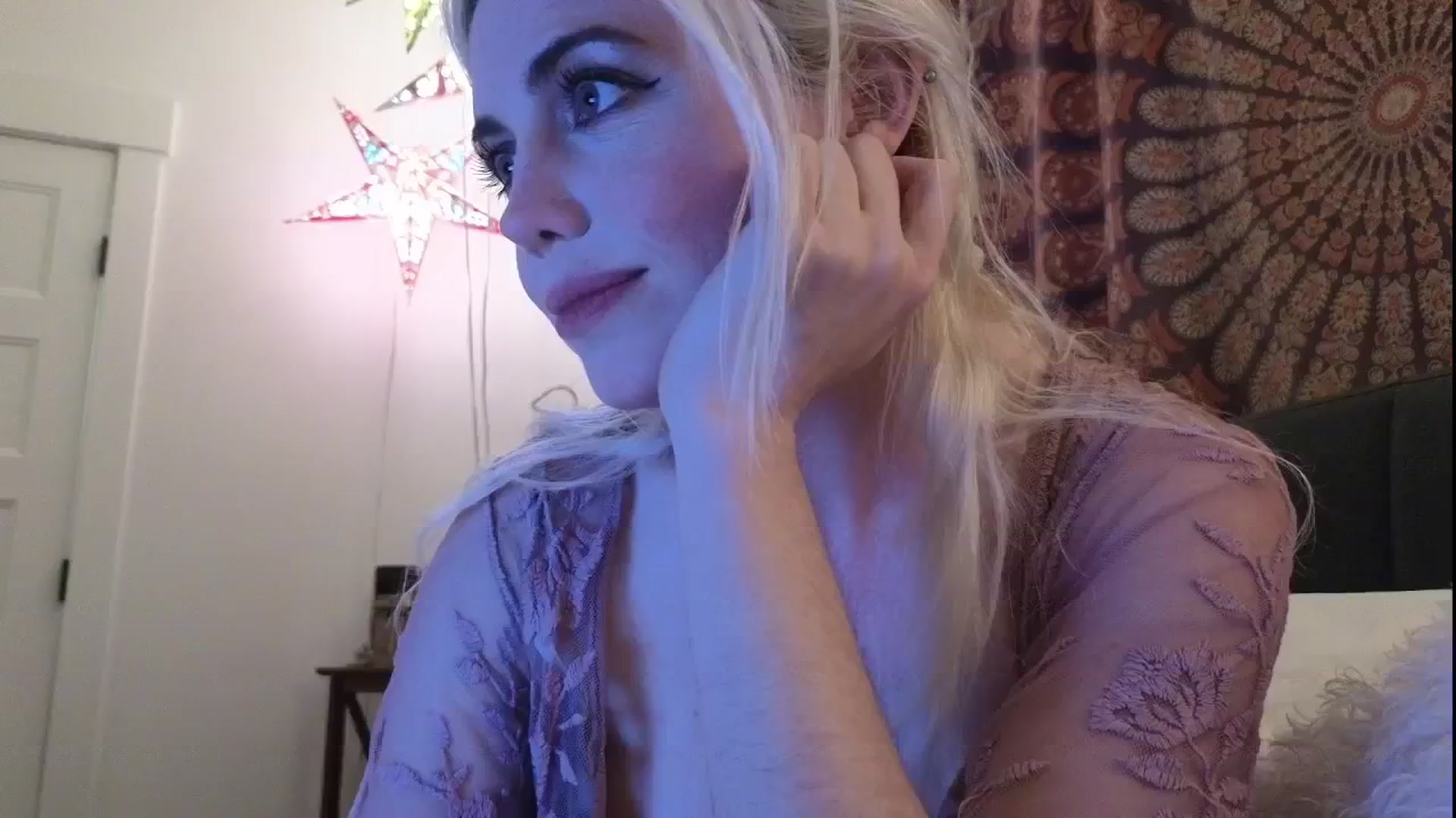 Gallery image thumbnail from GiaGeorge25's myfreecams stream on, 04/09/2025, 01:55 image 19 of 20