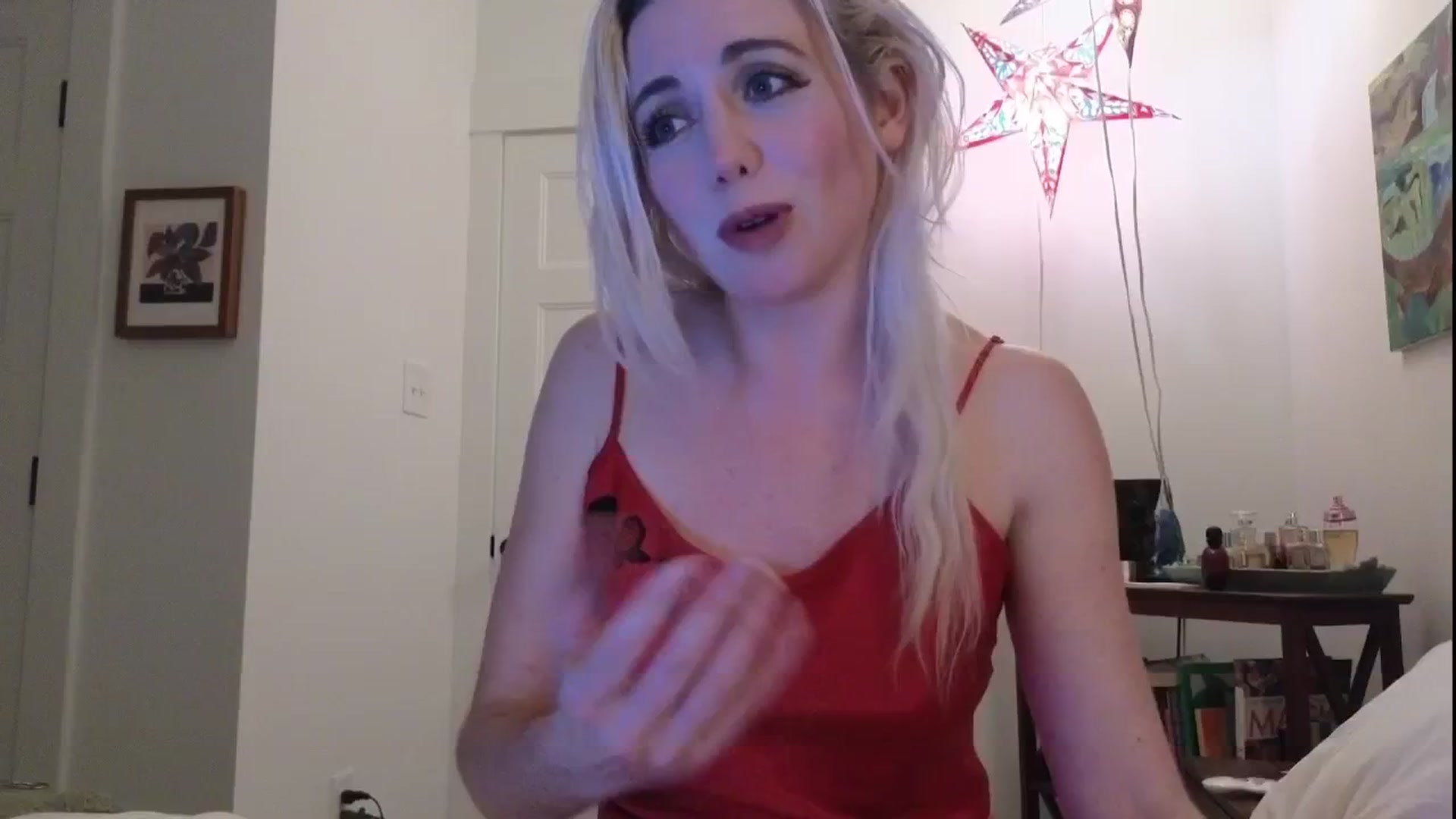 Gallery image thumbnail from GiaGeorge25's myfreecams stream on, 04/25/2025, 01:52 image 5 of 20