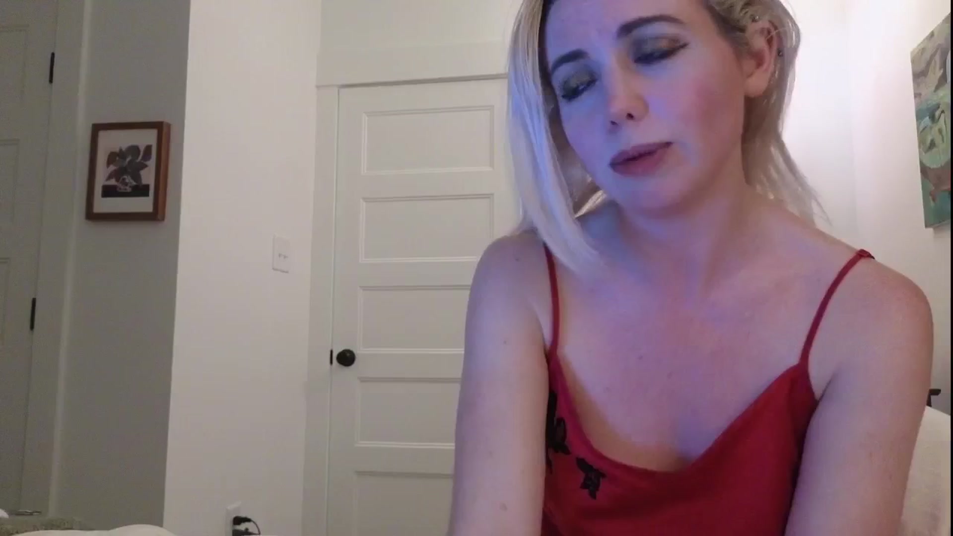Gallery image thumbnail from GiaGeorge25's myfreecams stream on, 04/25/2025, 01:52 image 19 of 20
