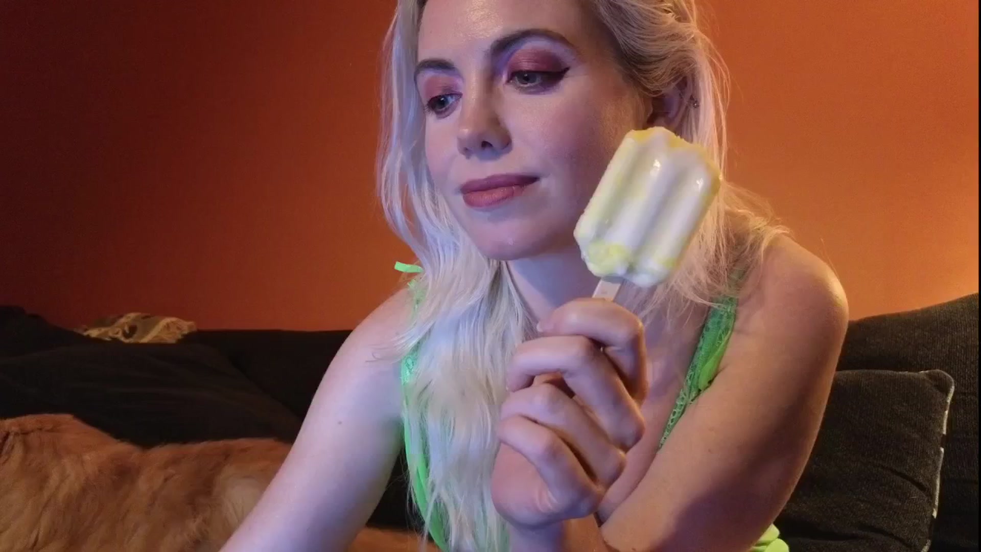 Gallery image thumbnail from GiaGeorge25's myfreecams stream on, 04/27/2025, 03:01 image 12 of 20