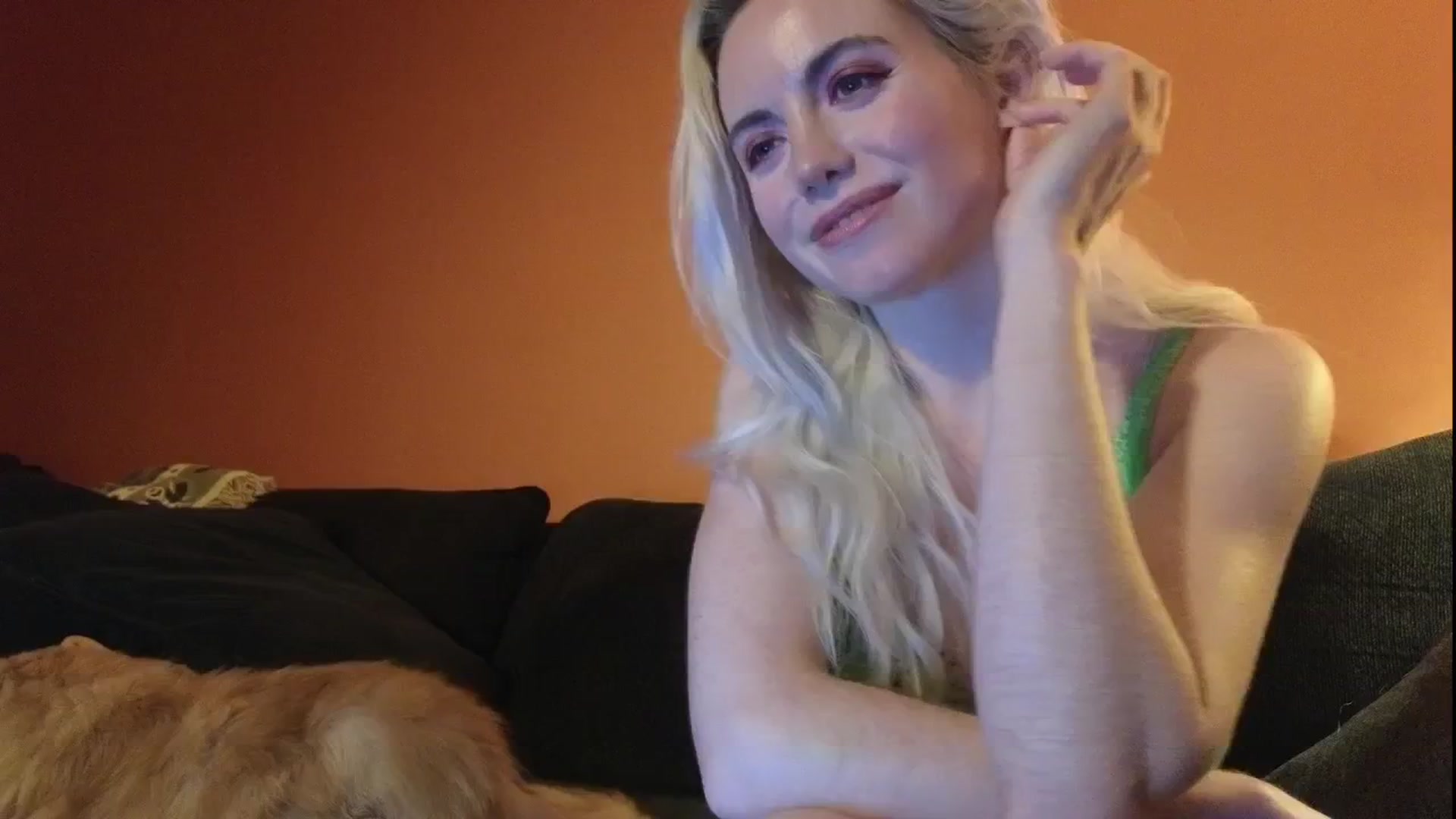 Gallery image thumbnail from GiaGeorge25's myfreecams stream on, 04/27/2025, 03:01 image 17 of 20