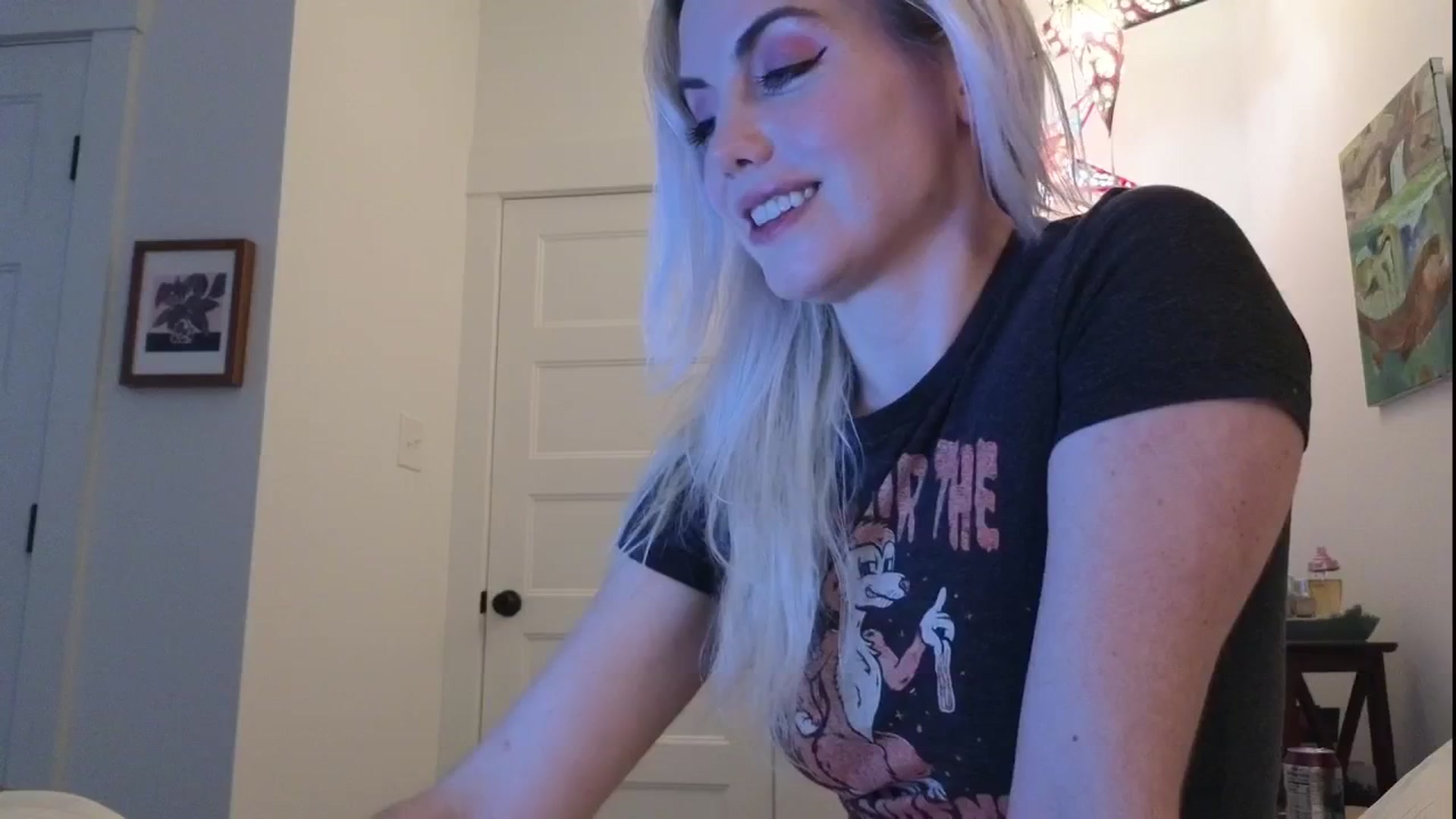 Gallery image thumbnail from GiaGeorge25's myfreecams stream on, 05/02/2025, 24:18 image 2 of 20