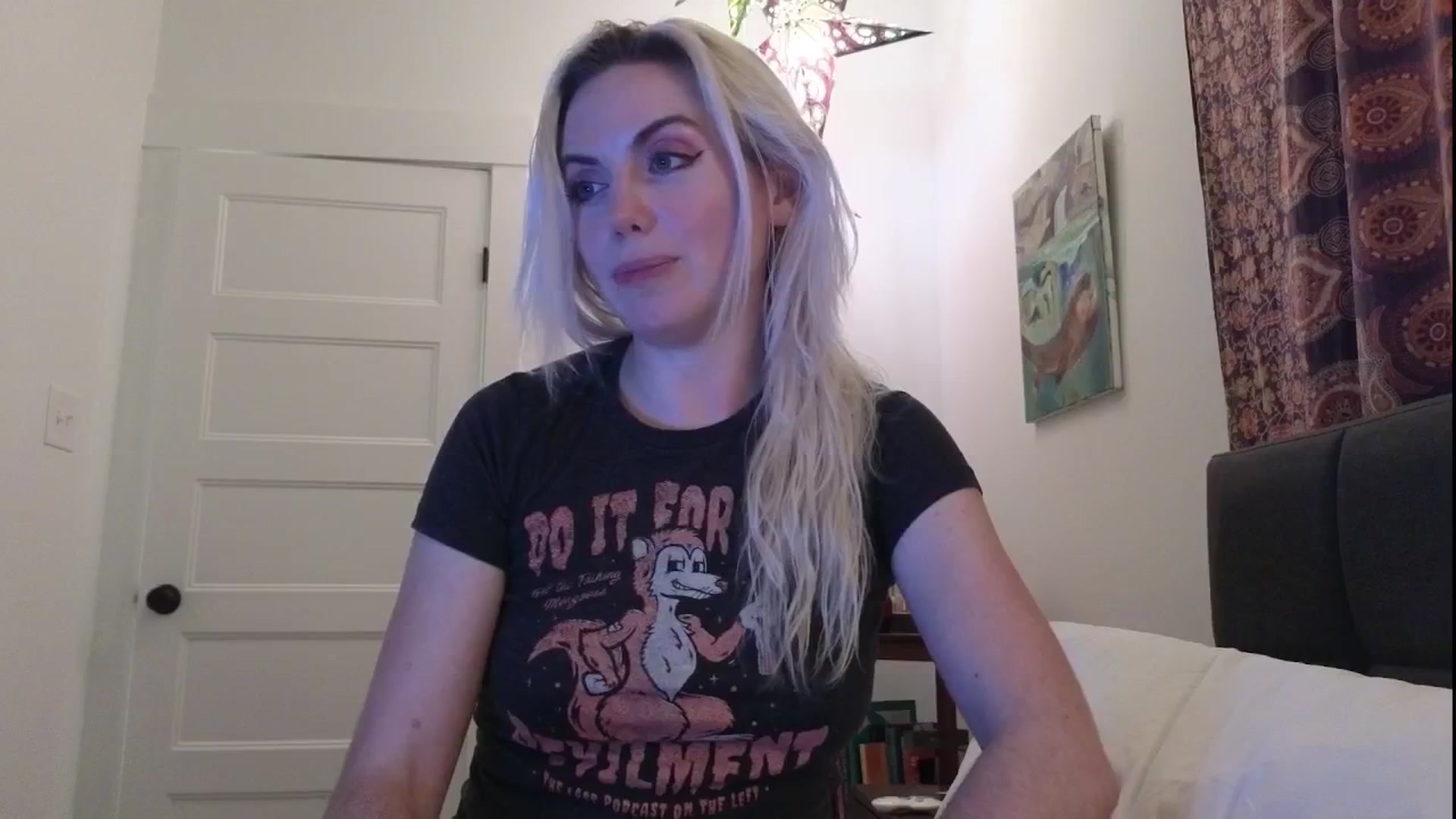 Gallery image thumbnail from GiaGeorge25's myfreecams stream on, 05/02/2025, 01:31 image 2 of 20