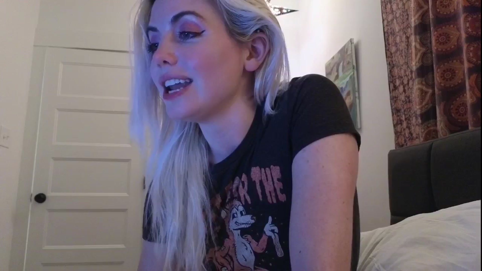 Gallery image thumbnail from GiaGeorge25's myfreecams stream on, 05/02/2025, 01:31 image 15 of 20