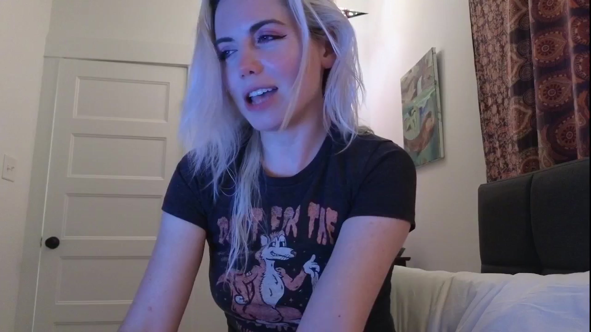 Gallery image thumbnail from GiaGeorge25's myfreecams stream on, 05/02/2025, 01:31 image 10 of 20