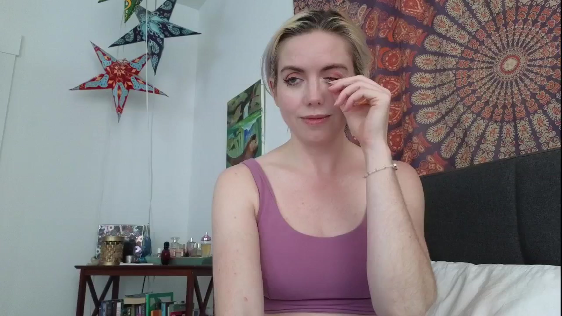 Gallery image thumbnail from GiaGeorge25's myfreecams stream on, 05/08/2025, 21:26 image 13 of 20