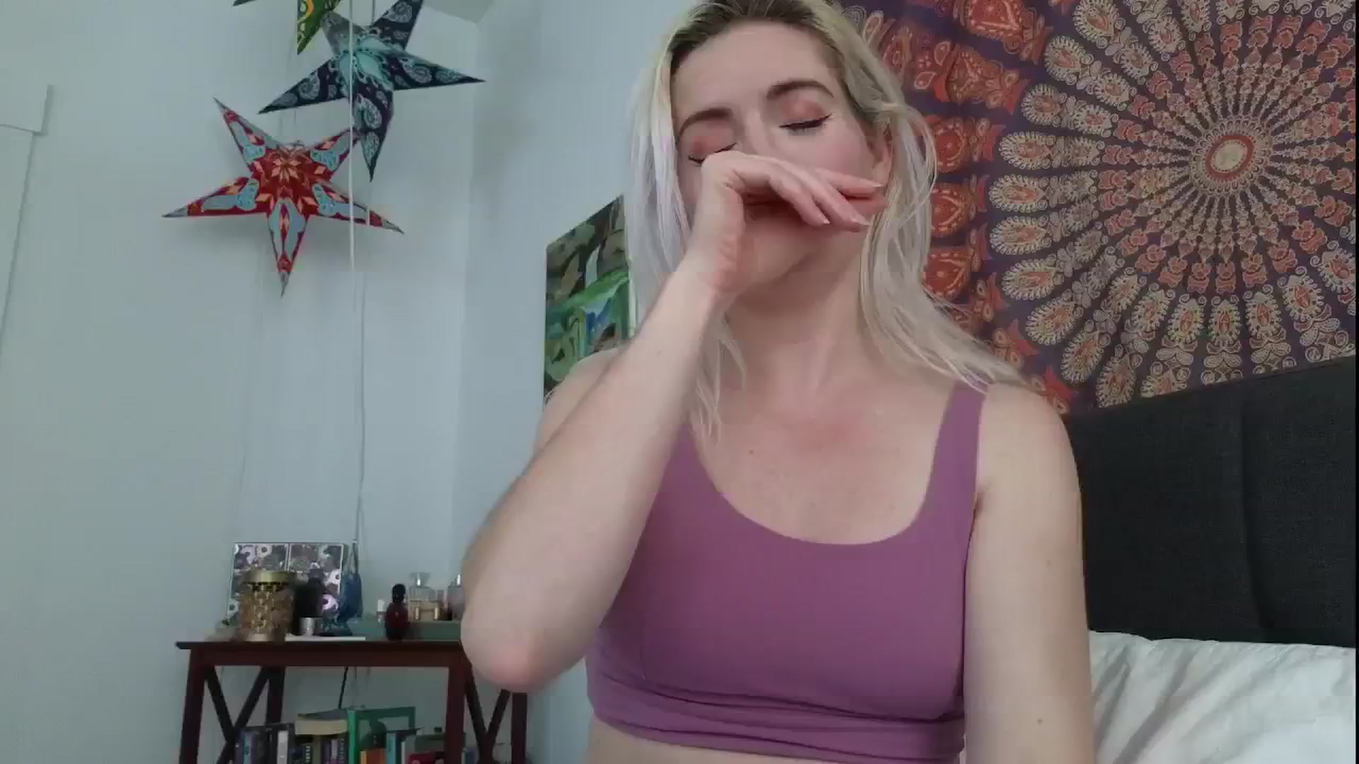 Gallery image thumbnail from GiaGeorge25's myfreecams stream on, 05/08/2025, 21:26 image 11 of 20