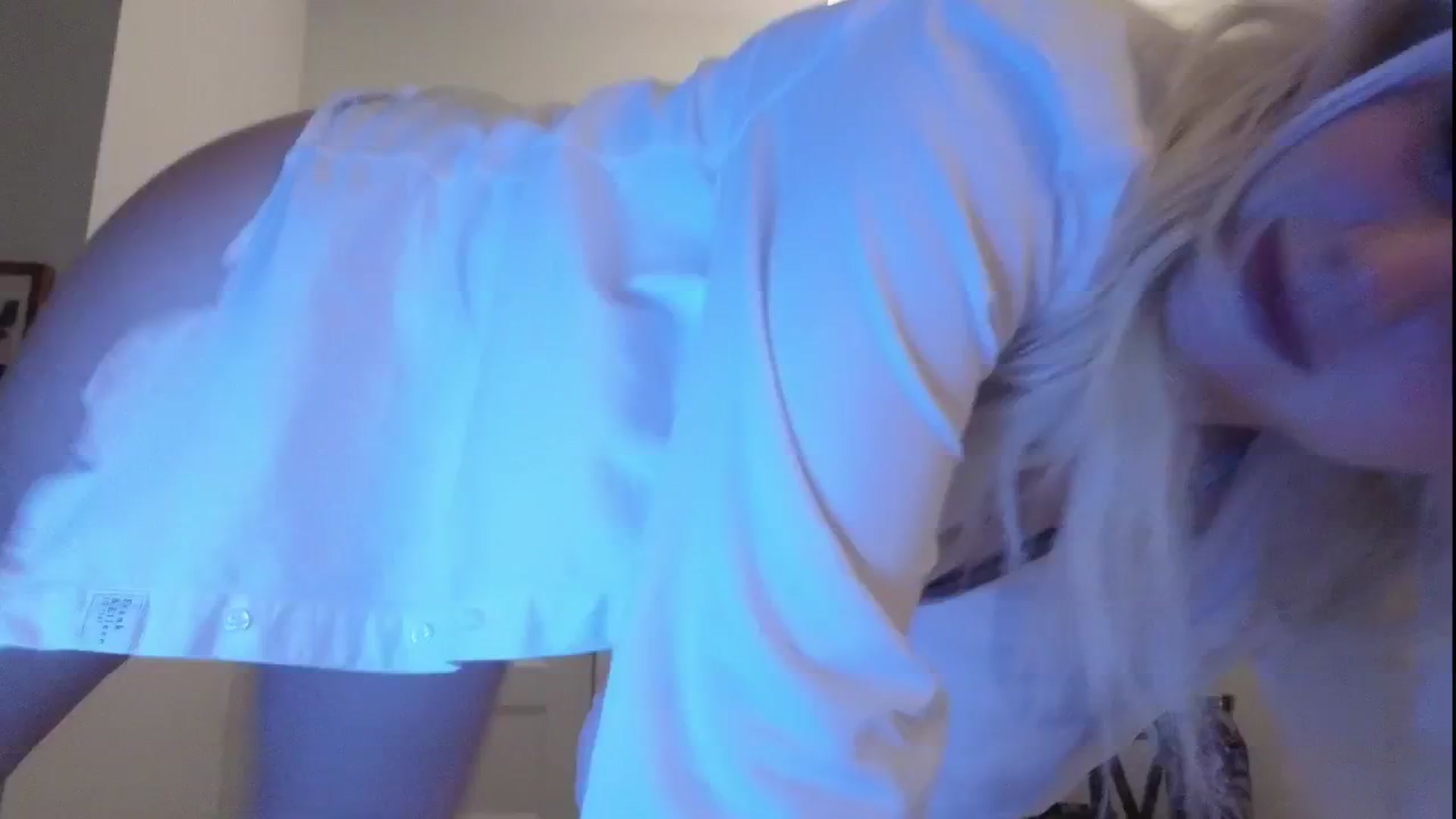 Gallery image thumbnail from GiaGeorge25's myfreecams stream on, 05/21/2025, 02:53 image 11 of 20