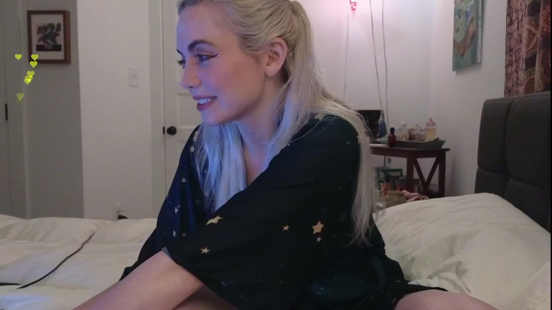 Gallery image thumbnail from GiaGeorge25's myfreecams stream on, 06/16/2025, 02:51 image 4 of 20