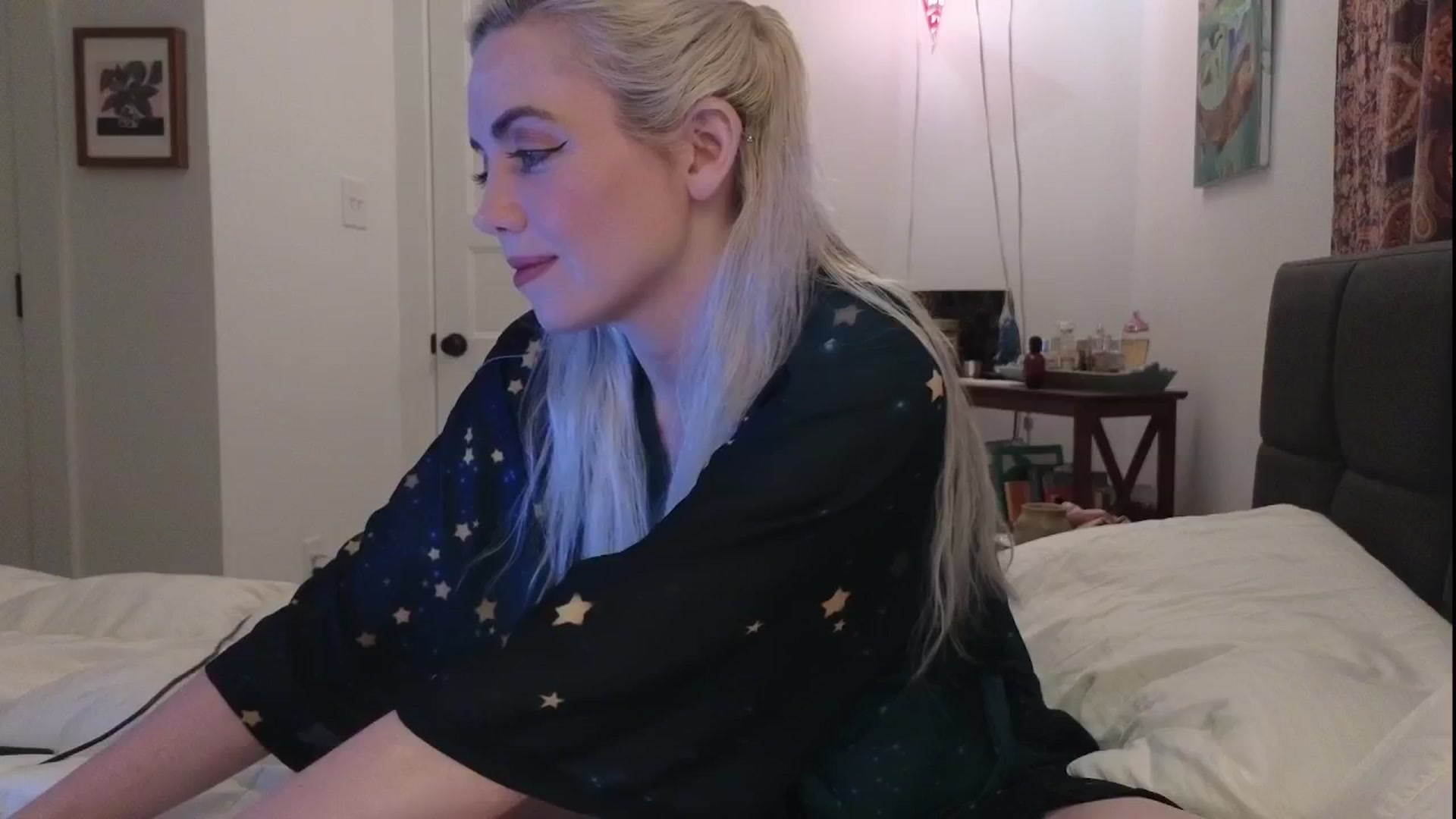 Gallery image thumbnail from GiaGeorge25's myfreecams stream on, 06/16/2025, 02:51 image 7 of 20