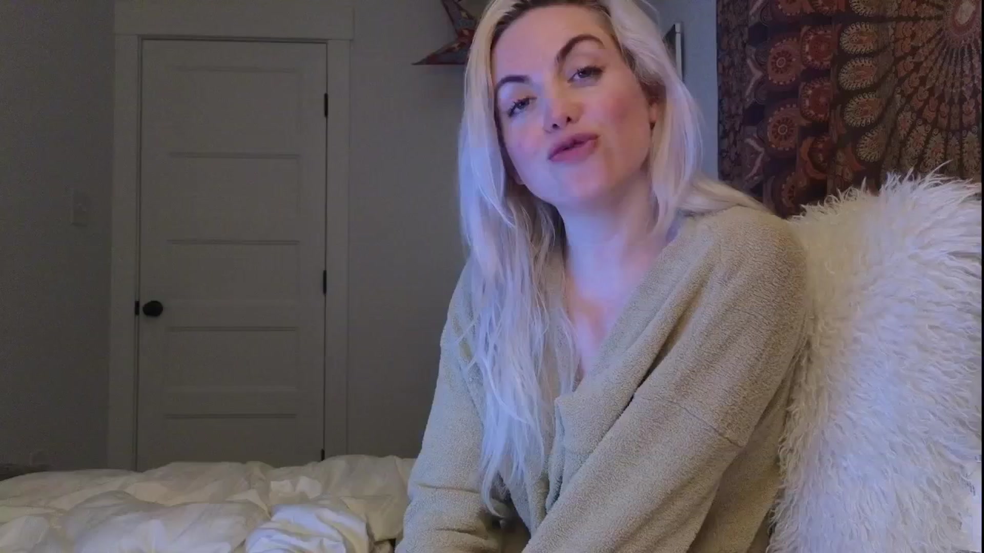 Gallery image thumbnail from GiaGeorge25's myfreecams stream on, 06/27/2025, 04:43 image 20 of 20