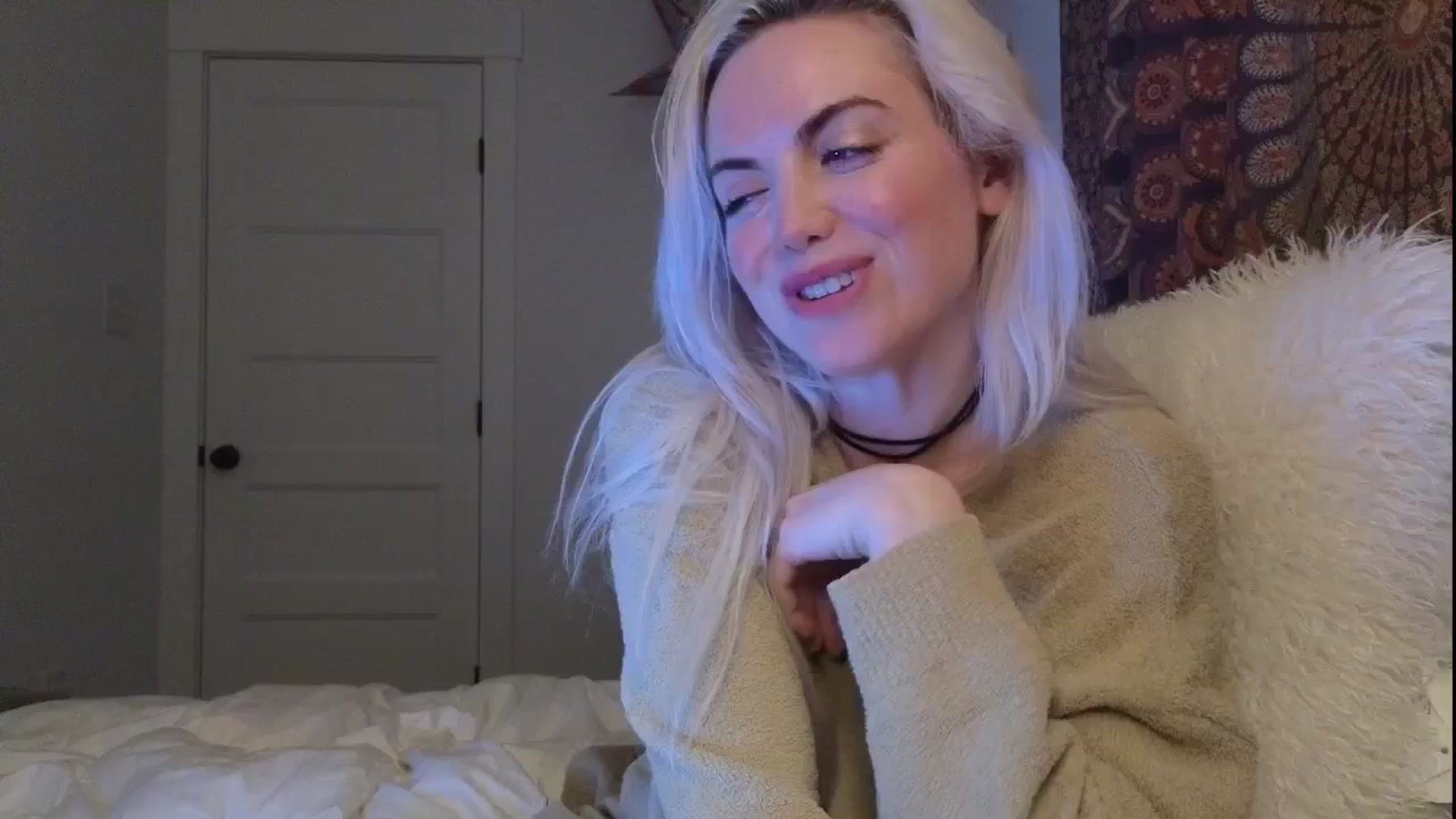 Gallery image thumbnail from GiaGeorge25's myfreecams stream on, 06/27/2025, 04:43 image 1 of 20