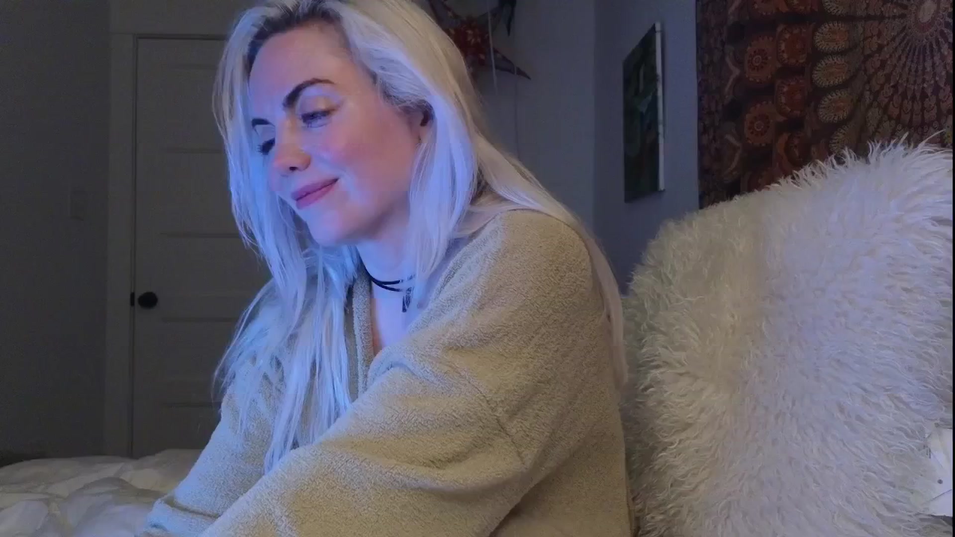 Gallery image thumbnail from GiaGeorge25's myfreecams stream on, 06/27/2025, 04:43 image 2 of 20
