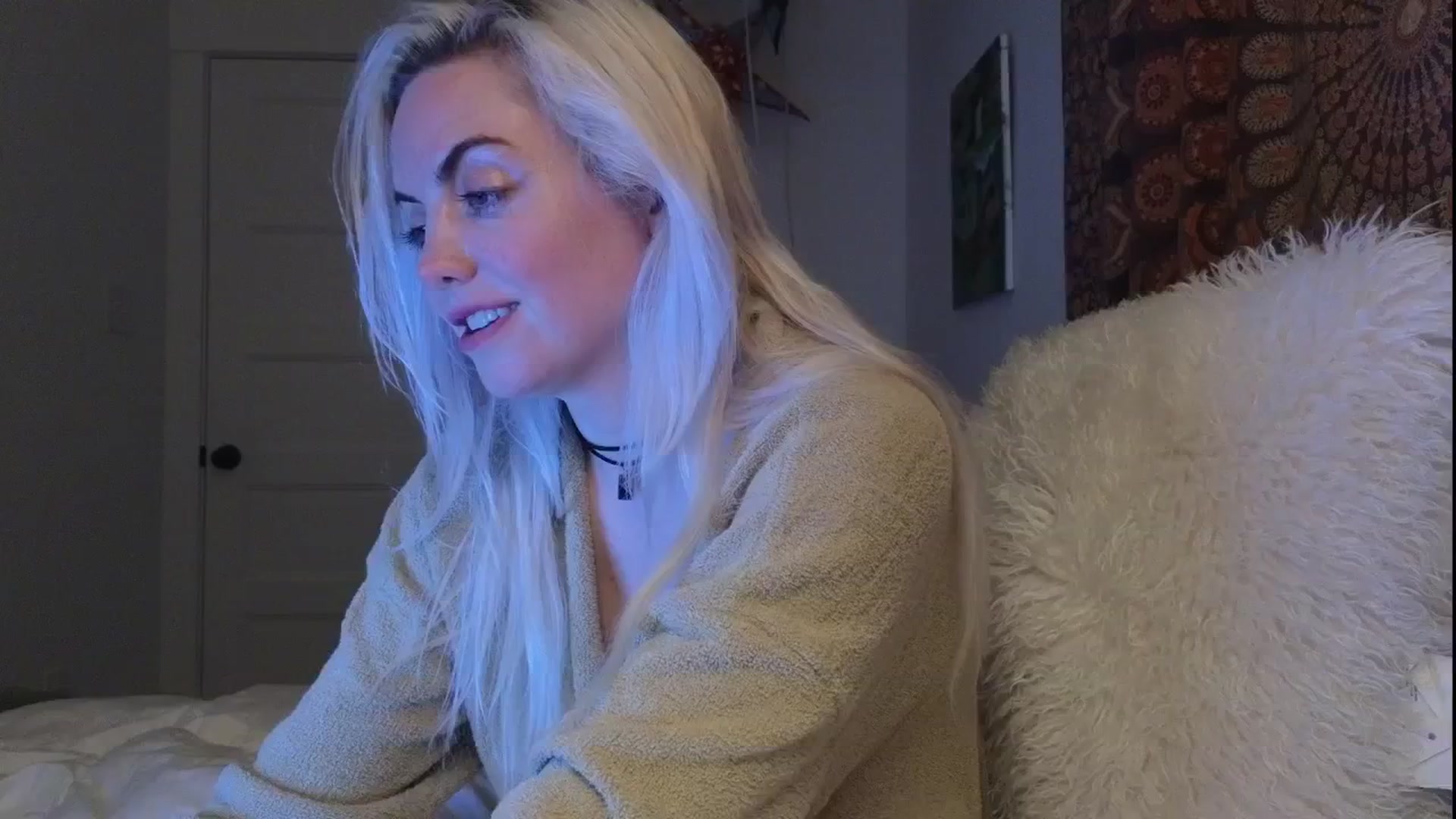 Gallery image thumbnail from GiaGeorge25's myfreecams stream on, 06/27/2025, 04:43 image 10 of 20