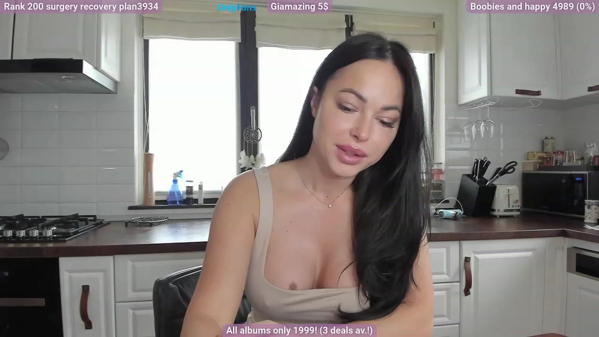 Gallery image thumbnail from GiaMazing's myfreecams stream on, 04/08/2023, 14:48 image 2 of 20