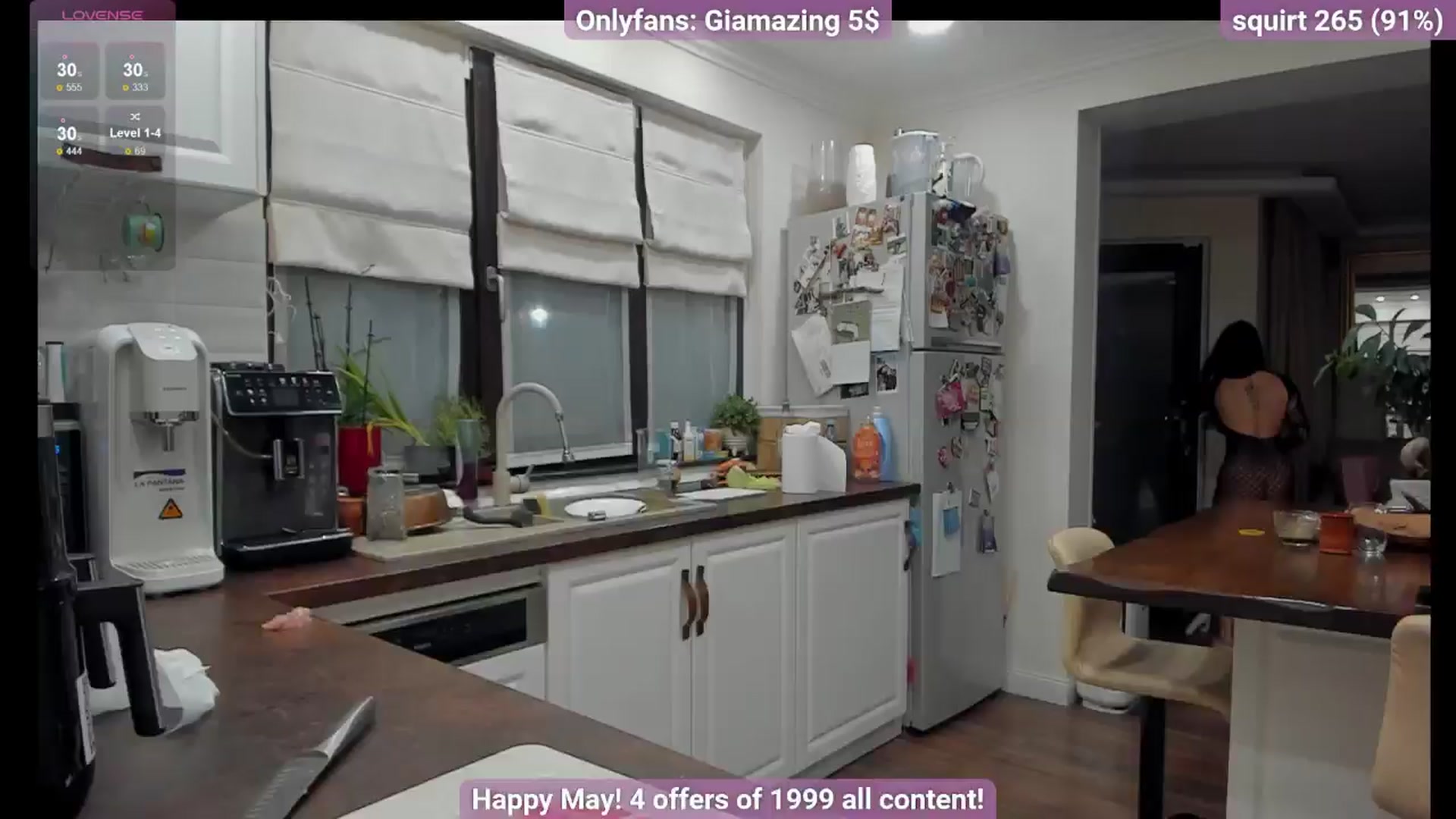 Gallery image thumbnail from GiaMazing's myfreecams stream on, 05/03/2024, 19:17 image 10 of 20