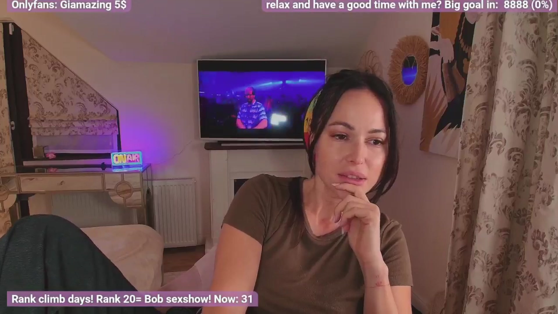 Gallery image thumbnail from GiaMazing's myfreecams stream on, 11/07/2024, 23:30 image 2 of 20
