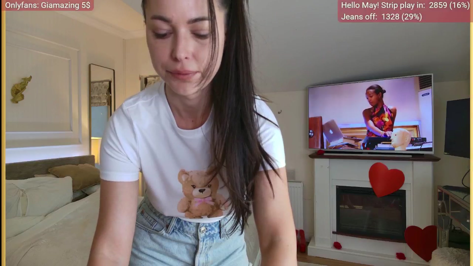 Gallery image thumbnail from GiaMazing's myfreecams stream on, 05/03/2025, 13:42 image 15 of 20