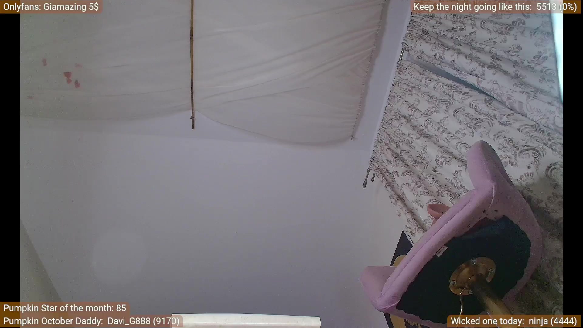 Gallery image thumbnail from GiaMazing's myfreecams stream on, 10/05/2025, 23:00 image 15 of 20