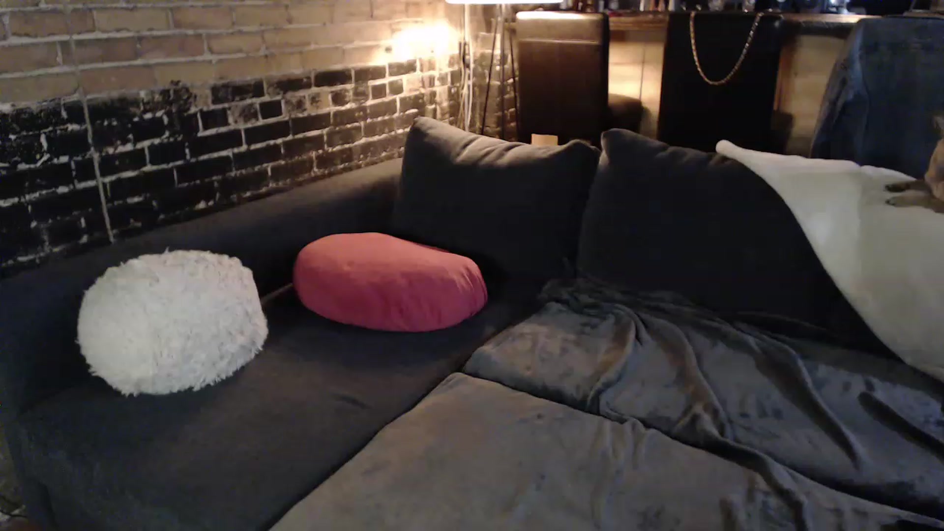 Gallery image thumbnail from GiaPeach's myfreecams stream on, 11/17/2022, 07:06 image 3 of 20