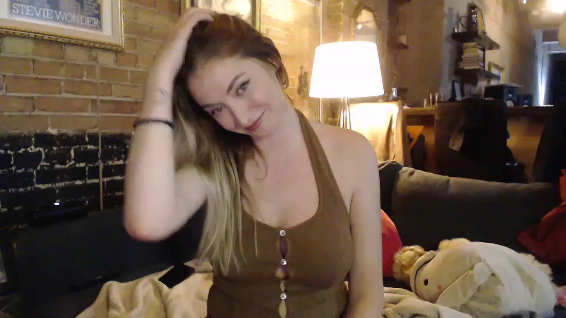 Gallery image thumbnail from GiaPeach's myfreecams stream on, 12/09/2022, 03:32 image 6 of 20