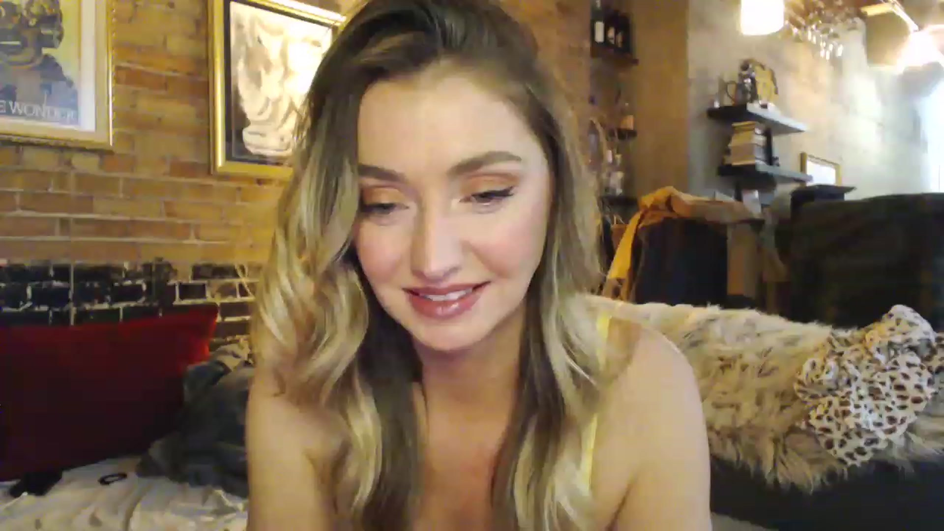 Gallery image thumbnail from GiaPeach's myfreecams stream on, 03/03/2023, 05:50 image 6 of 20