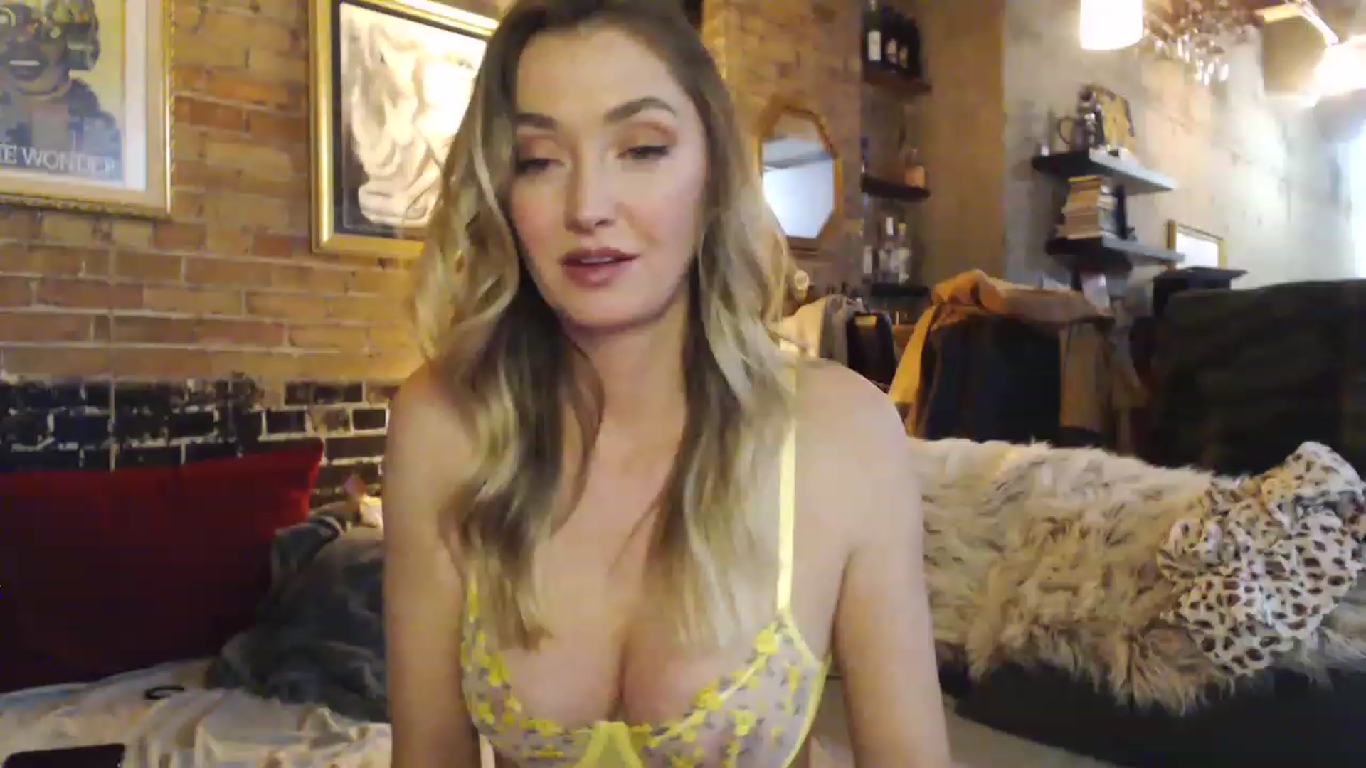 Gallery image thumbnail from GiaPeach's myfreecams stream on, 03/03/2023, 05:50 image 15 of 20