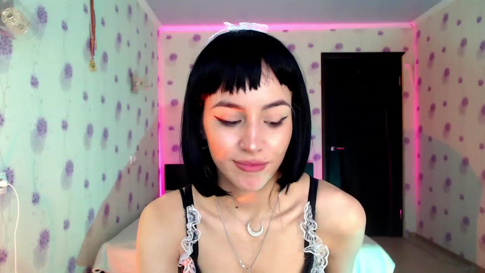 Gallery image thumbnail from GiaSweets's myfreecams stream on, 11/28/2022, 12:36 image 6 of 20