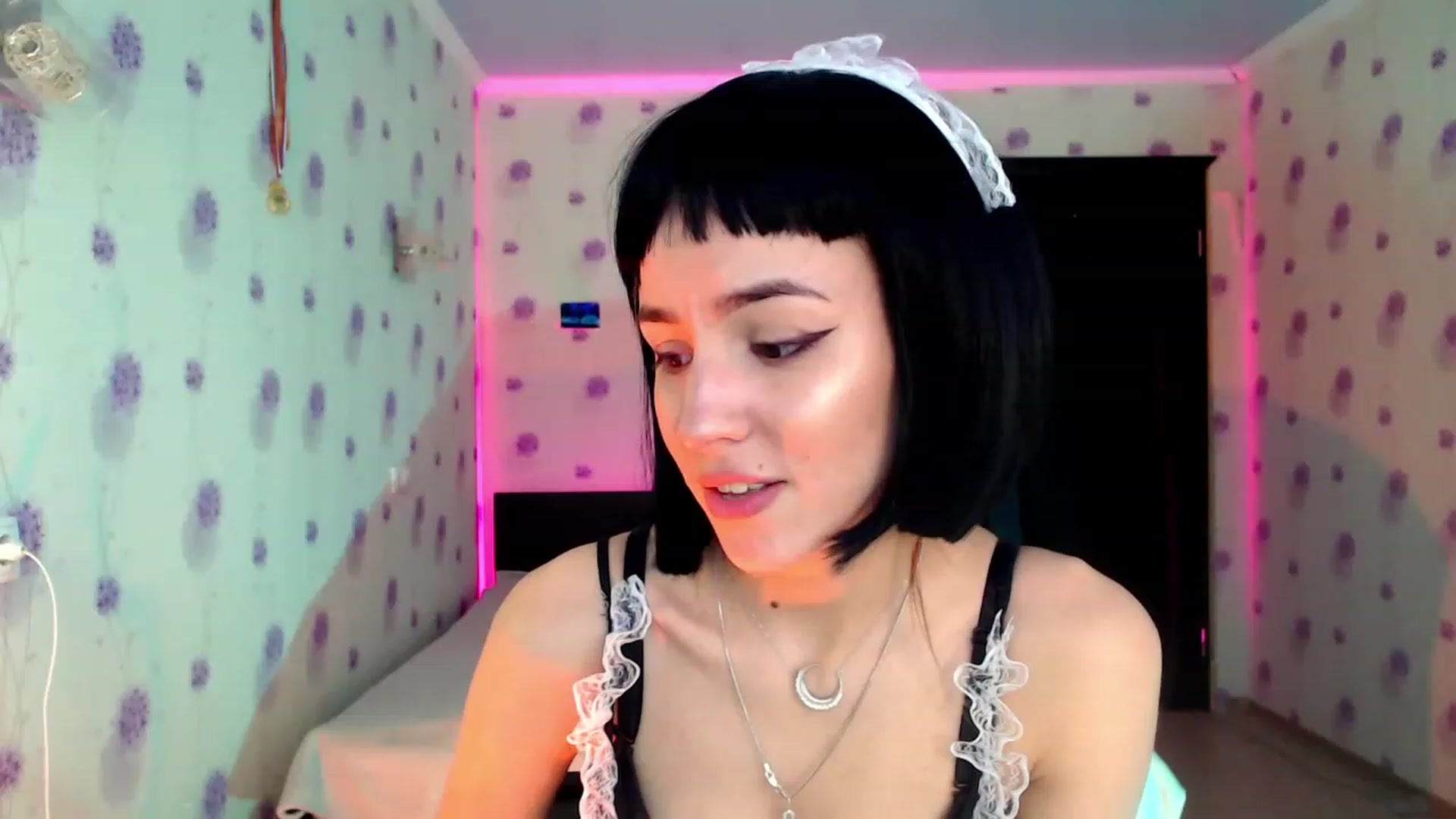 Gallery image thumbnail from GiaSweets's myfreecams stream on, 11/28/2022, 12:36 image 7 of 20