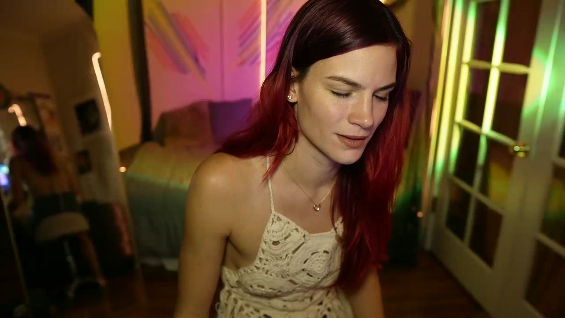 Gallery image thumbnail from Gia_12yrsMFC's myfreecams stream on, 10/03/2023, 24:00 image 3 of 20