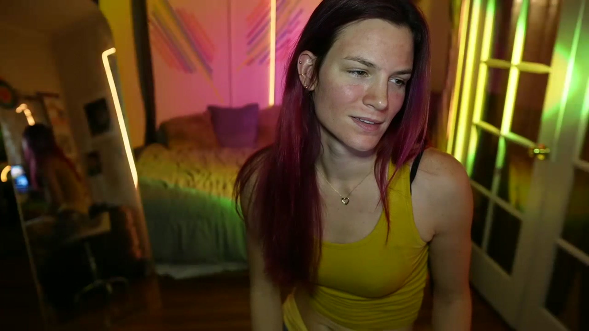 Gallery image thumbnail from Gia_12yrsMFC's myfreecams stream on, 10/05/2023, 24:18 image 18 of 20