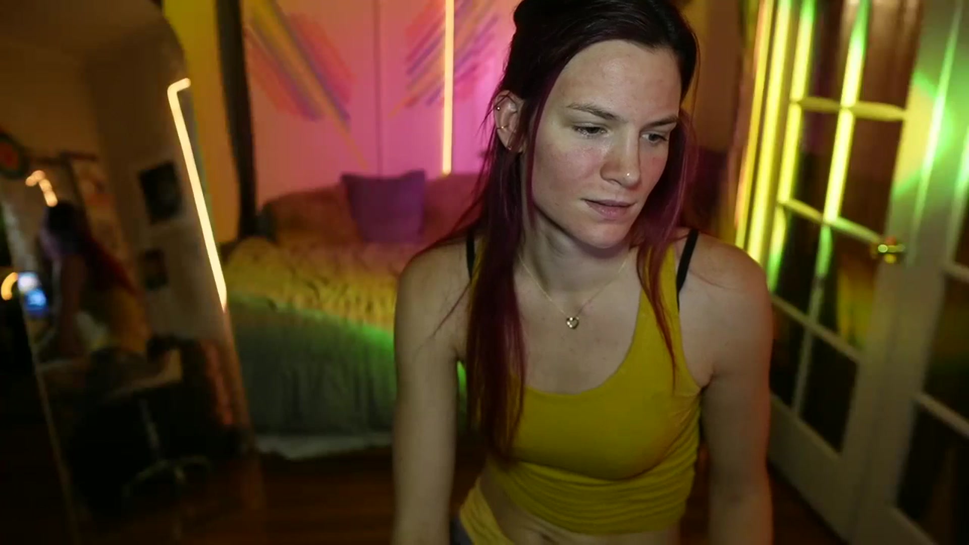 Gallery image thumbnail from Gia_12yrsMFC's myfreecams stream on, 10/05/2023, 24:18 image 17 of 20