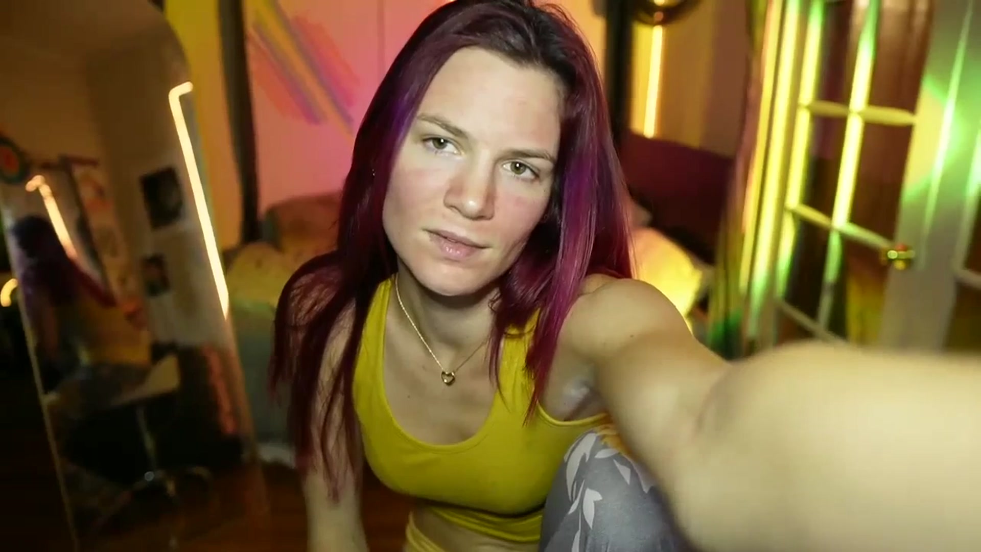 Gallery image thumbnail from Gia_12yrsMFC's myfreecams stream on, 10/05/2023, 24:18 image 6 of 20