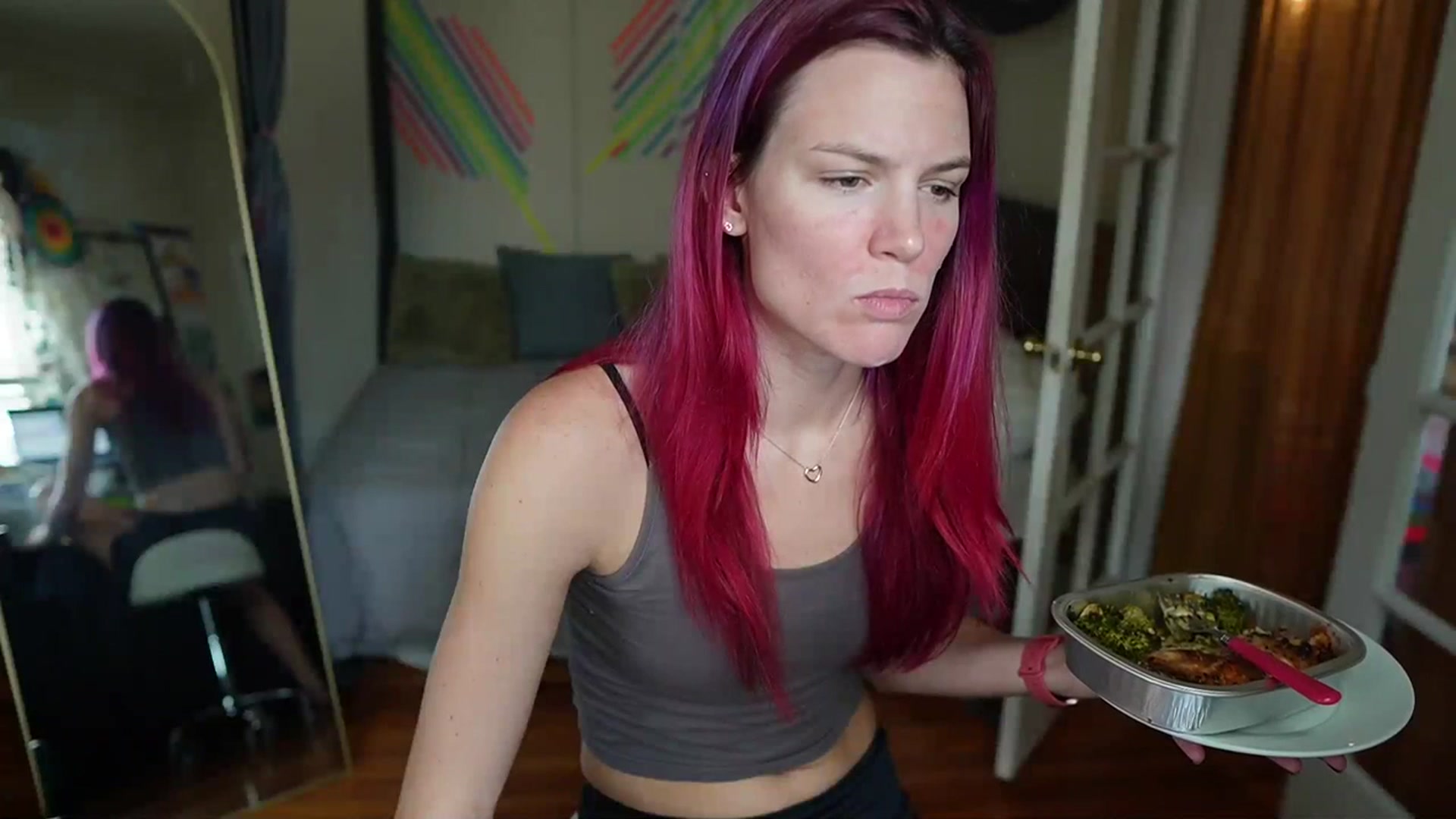Gallery image thumbnail from Gia_12yrsMFC's myfreecams stream on, 10/05/2023, 19:43 image 2 of 20