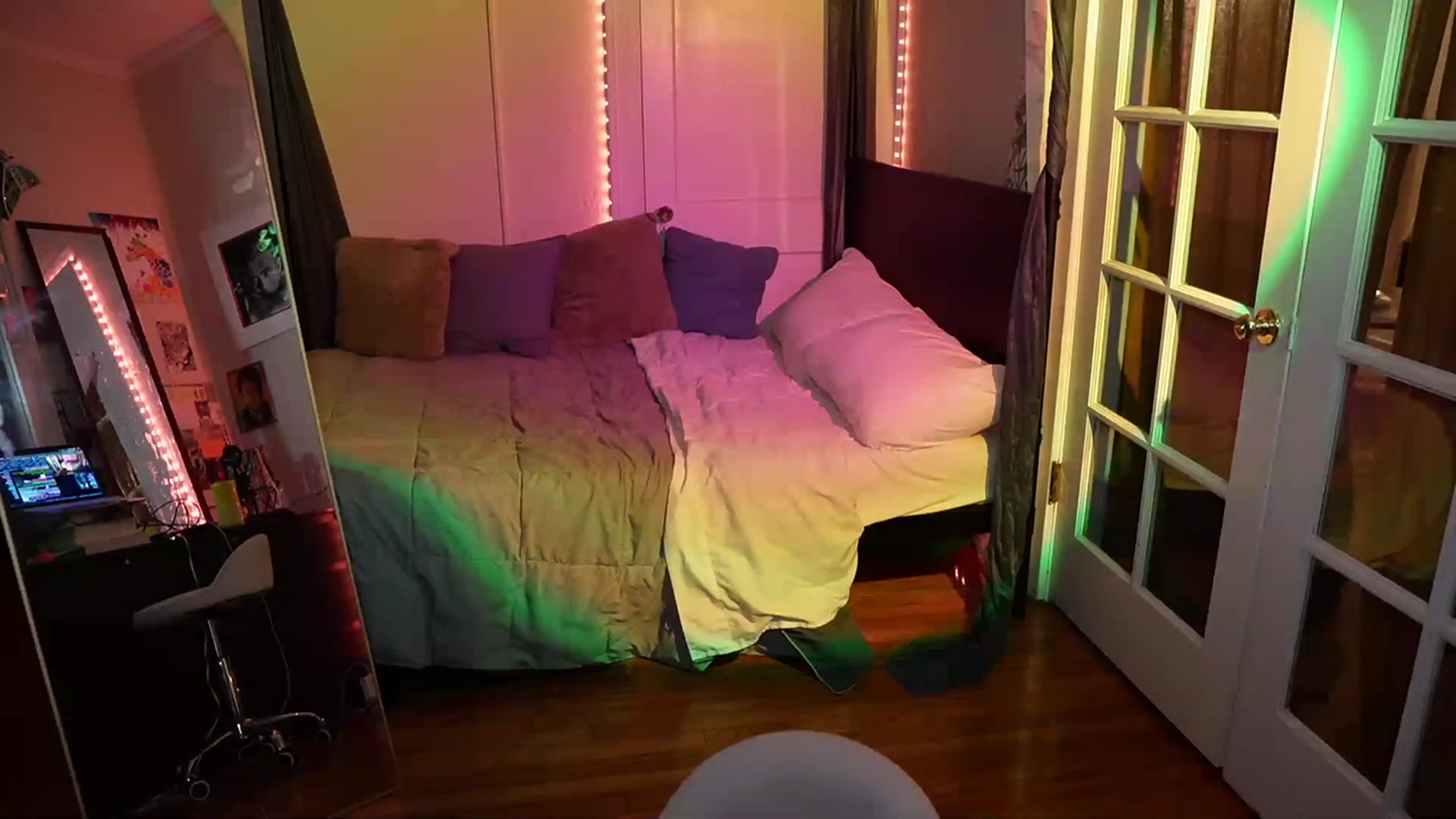 Gallery image thumbnail from Gia_Bday's myfreecams stream on, 08/05/2023, 03:03 image 20 of 20