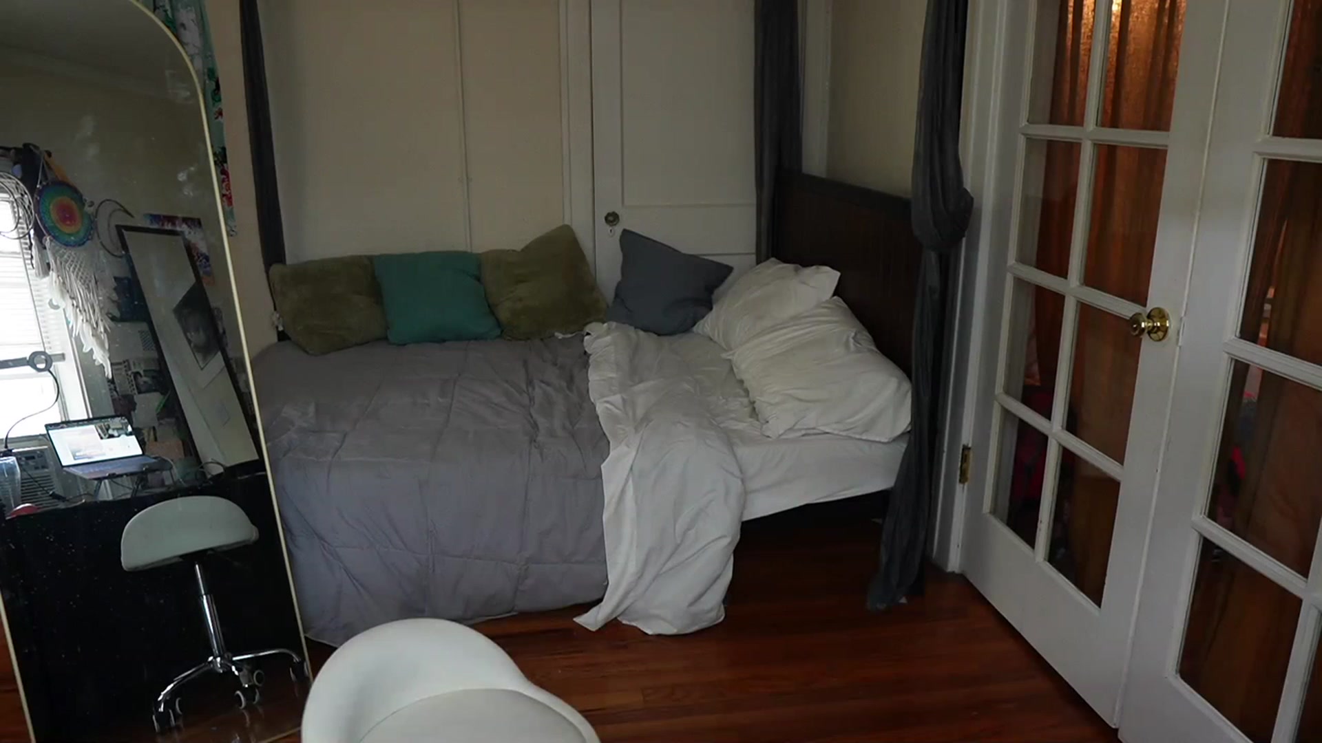 Gallery image thumbnail from Gia_Bday's myfreecams stream on, 08/20/2023, 21:15 image 9 of 20