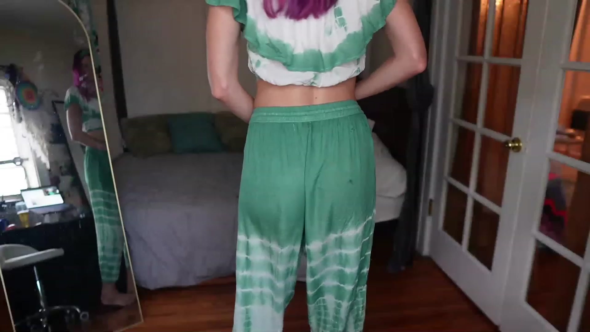 Gallery image thumbnail from Gia_Bday's myfreecams stream on, 08/20/2023, 21:15 image 13 of 20
