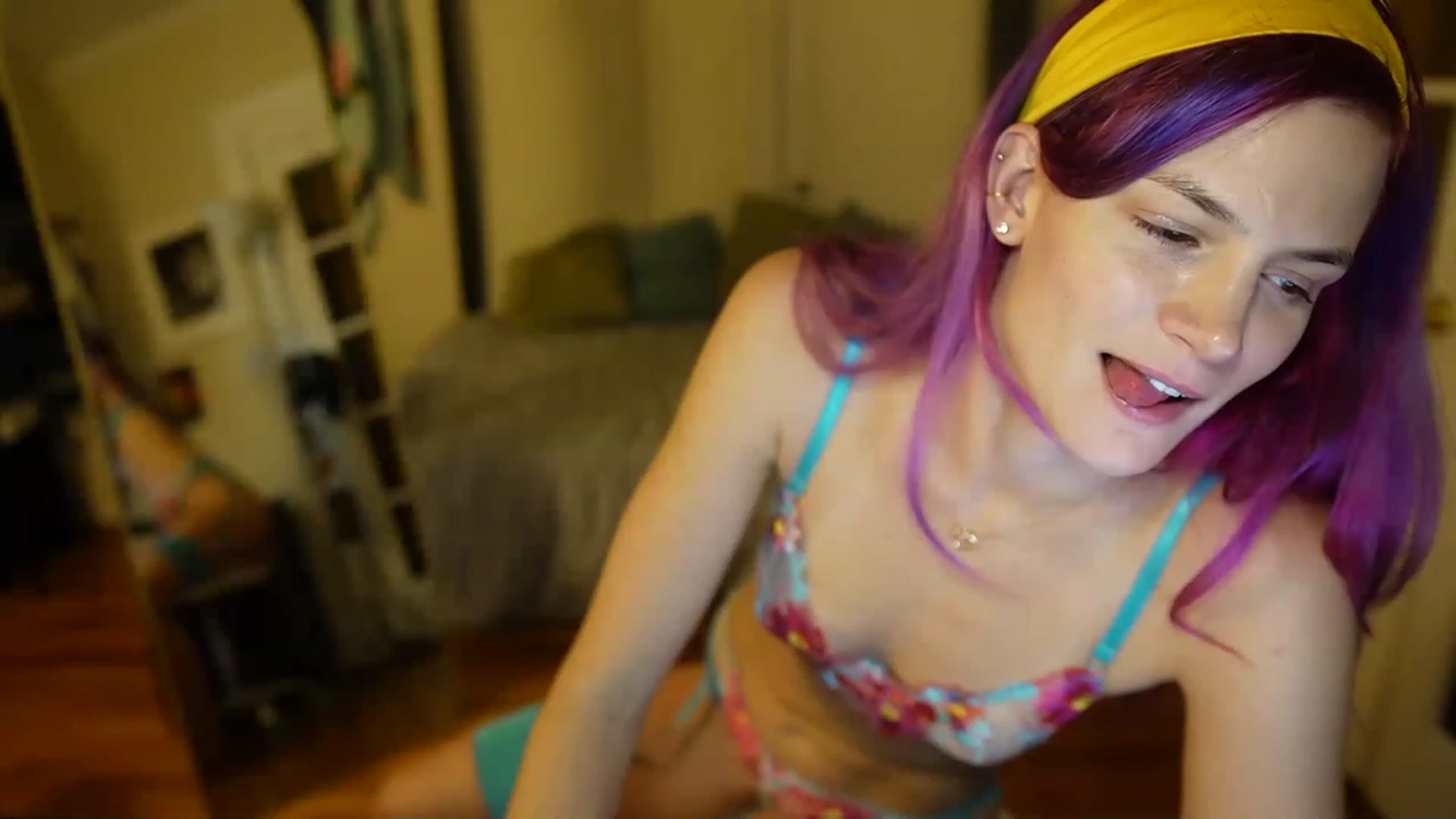 Gallery image thumbnail from Gia_Bday's myfreecams stream on, 08/22/2023, 24:03 image 12 of 20