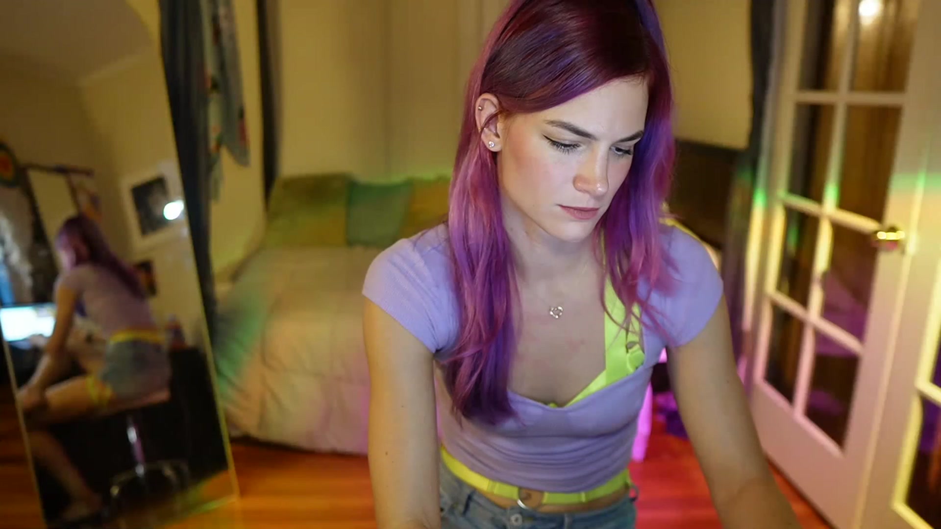 Gallery image thumbnail from Gia_Bday's myfreecams stream on, 08/25/2023, 23:57 image 15 of 20