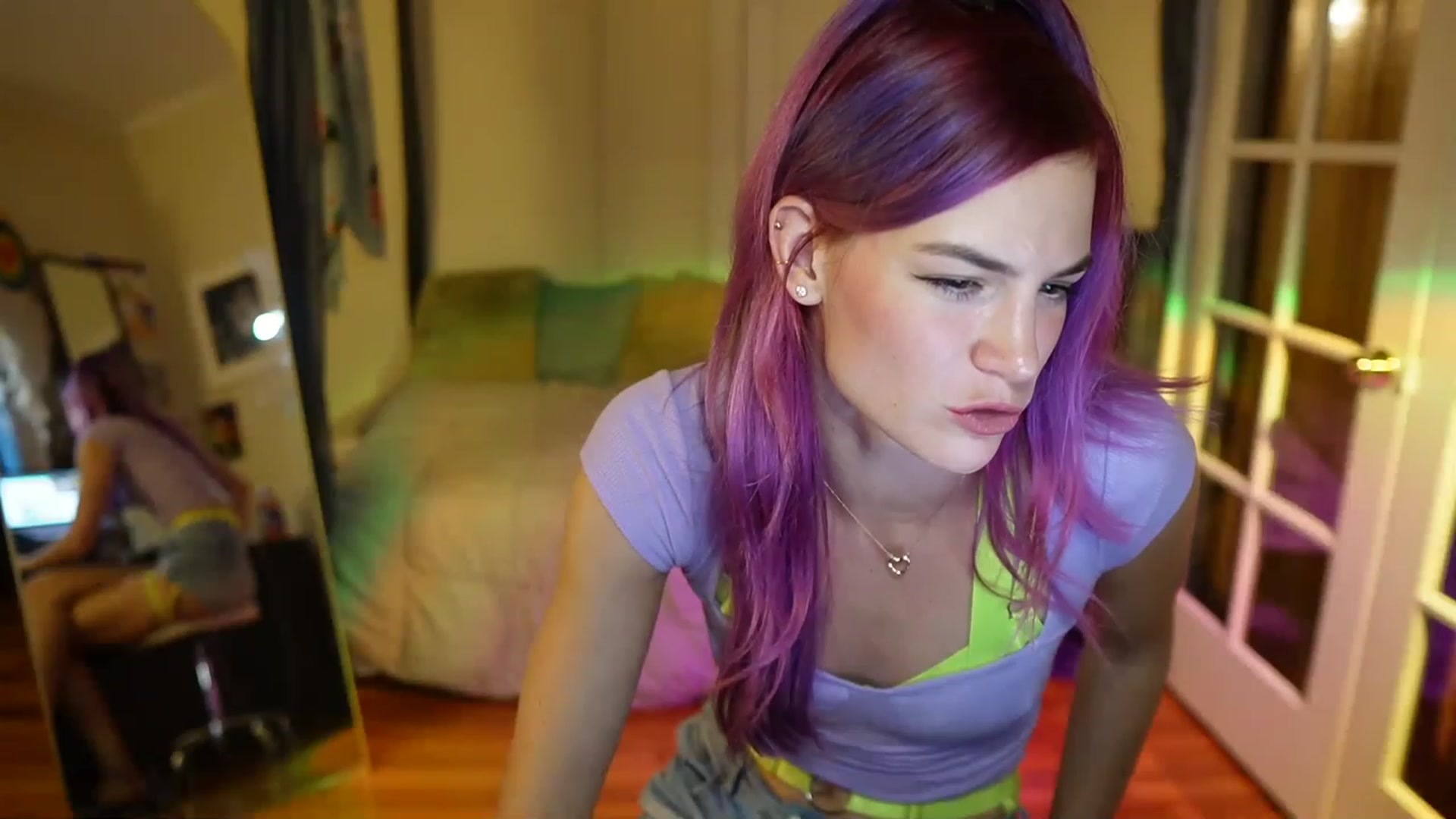 Gallery image thumbnail from Gia_Bday's myfreecams stream on, 08/25/2023, 23:57 image 14 of 20