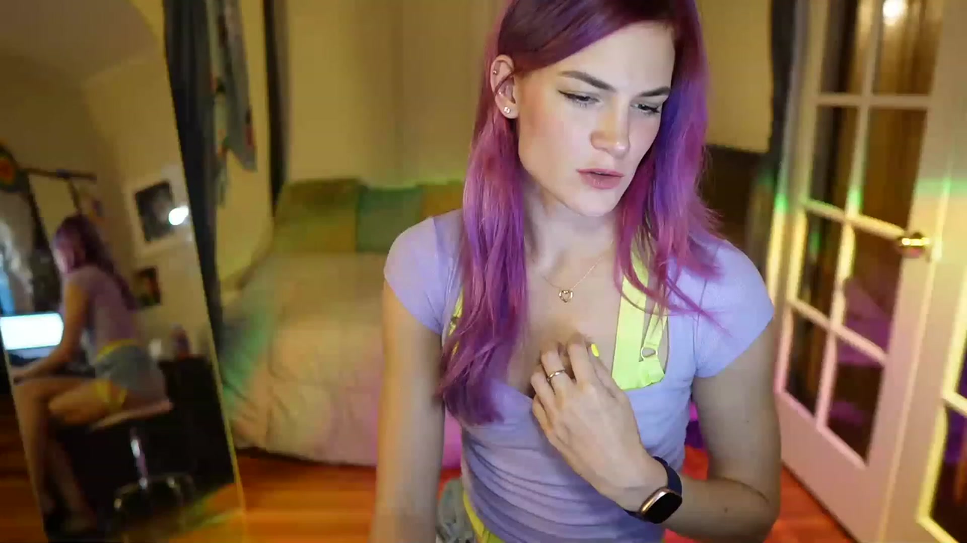 Gallery image thumbnail from Gia_Bday's myfreecams stream on, 08/25/2023, 23:57 image 13 of 20