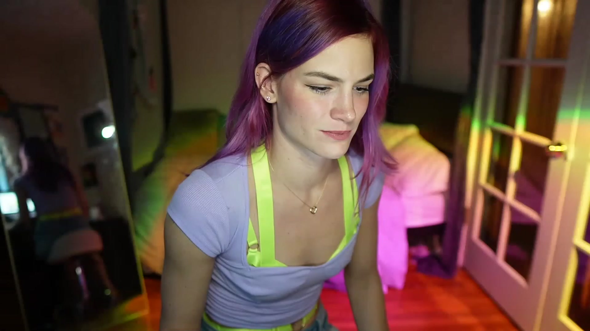 Gallery image thumbnail from Gia_Bday's myfreecams stream on, 08/25/2023, 23:57 image 1 of 20