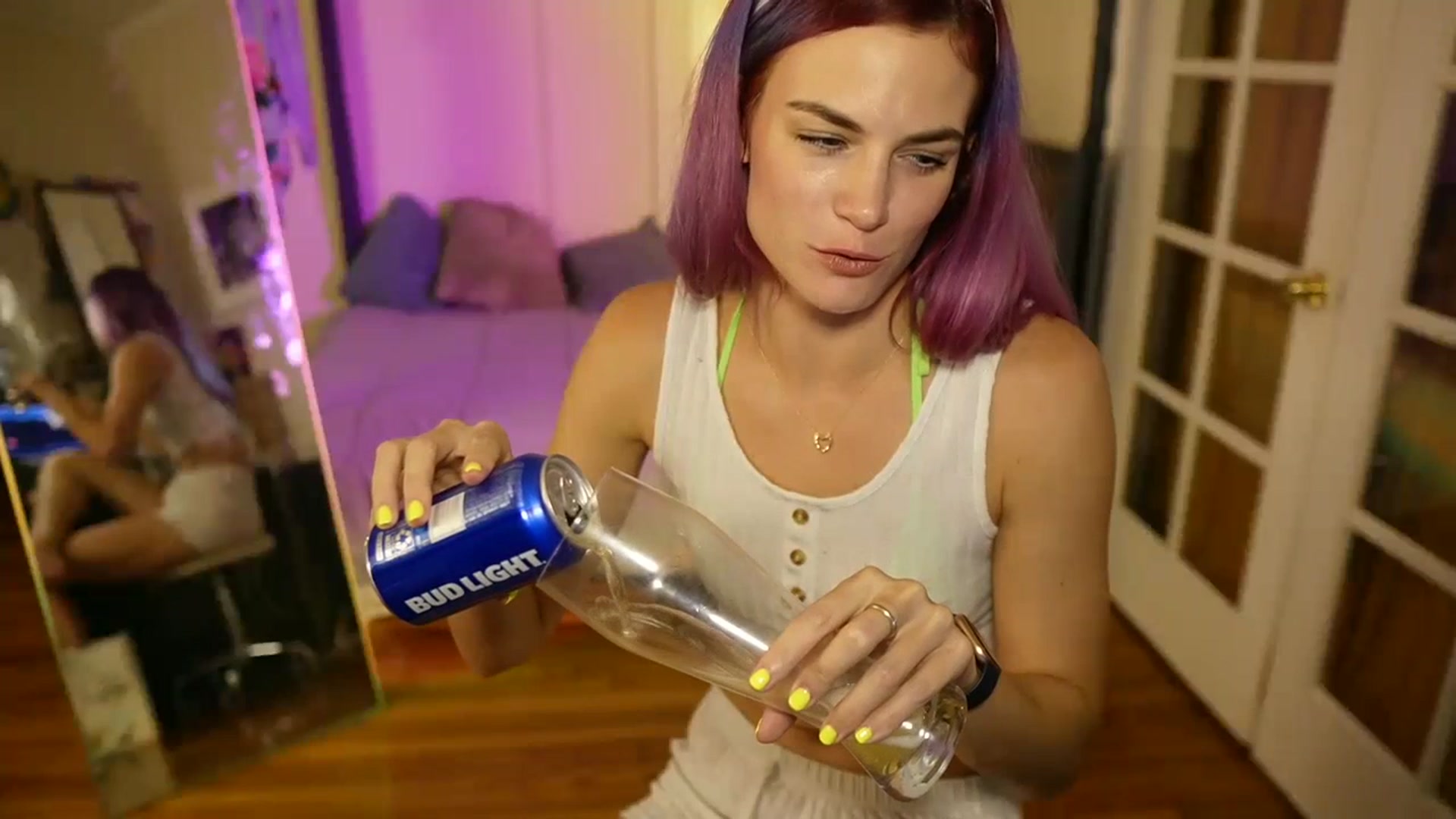 Gallery image thumbnail from Gia_Bday's myfreecams stream on, 08/27/2023, 01:21 image 13 of 20
